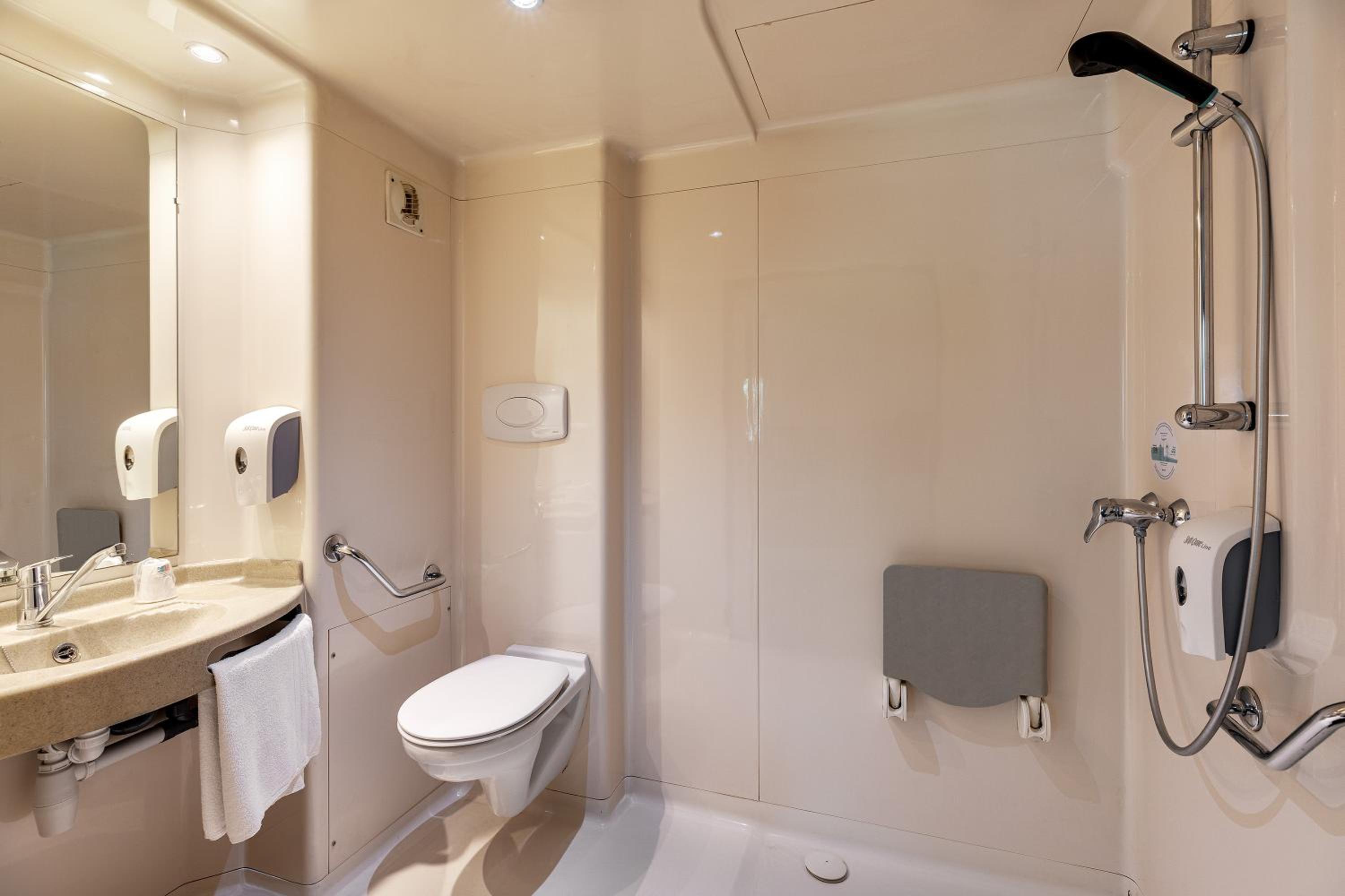 Double Room - Photo 4