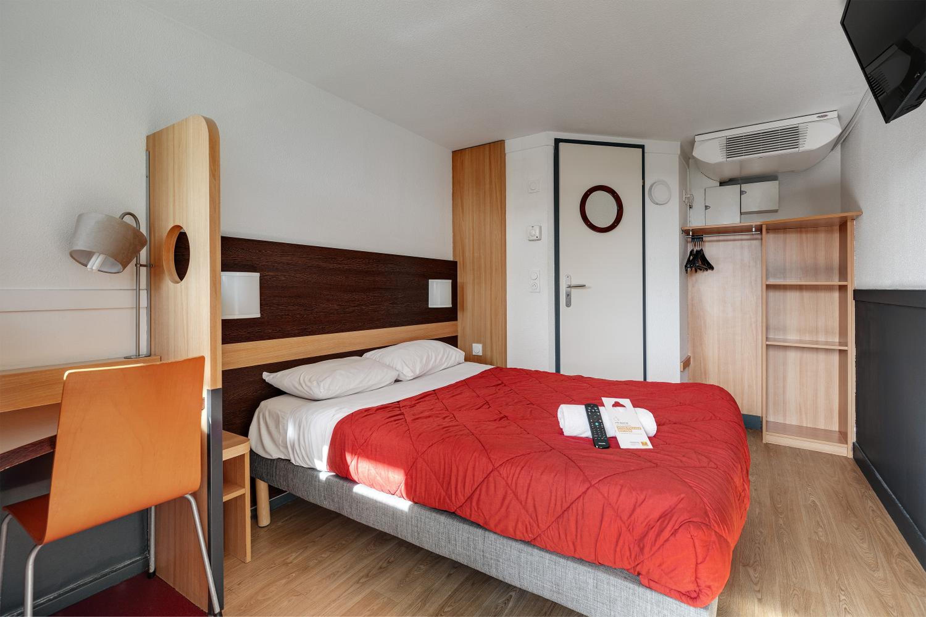 Double Room - Photo 3