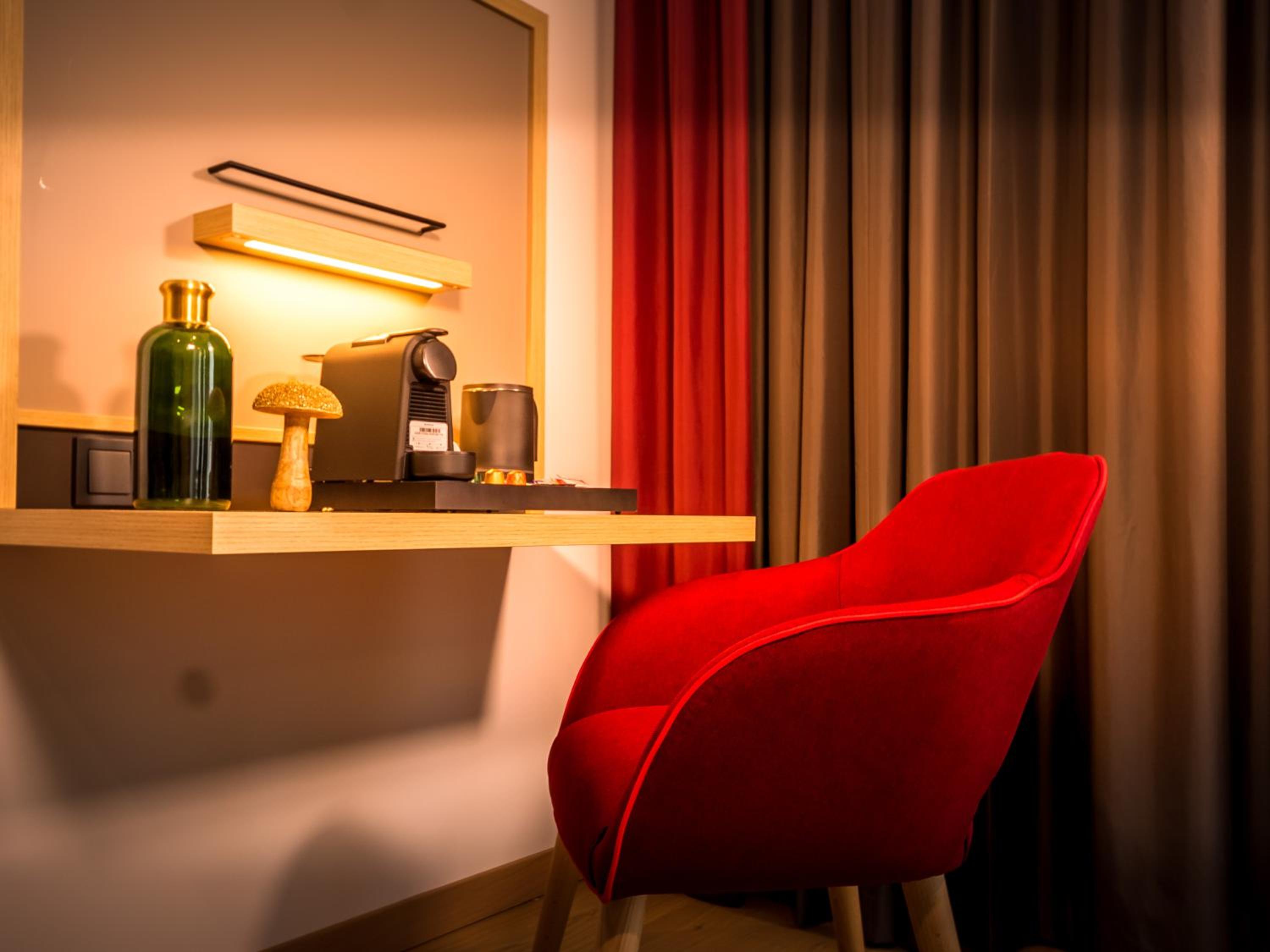 Deluxe Double Room - Photo 7