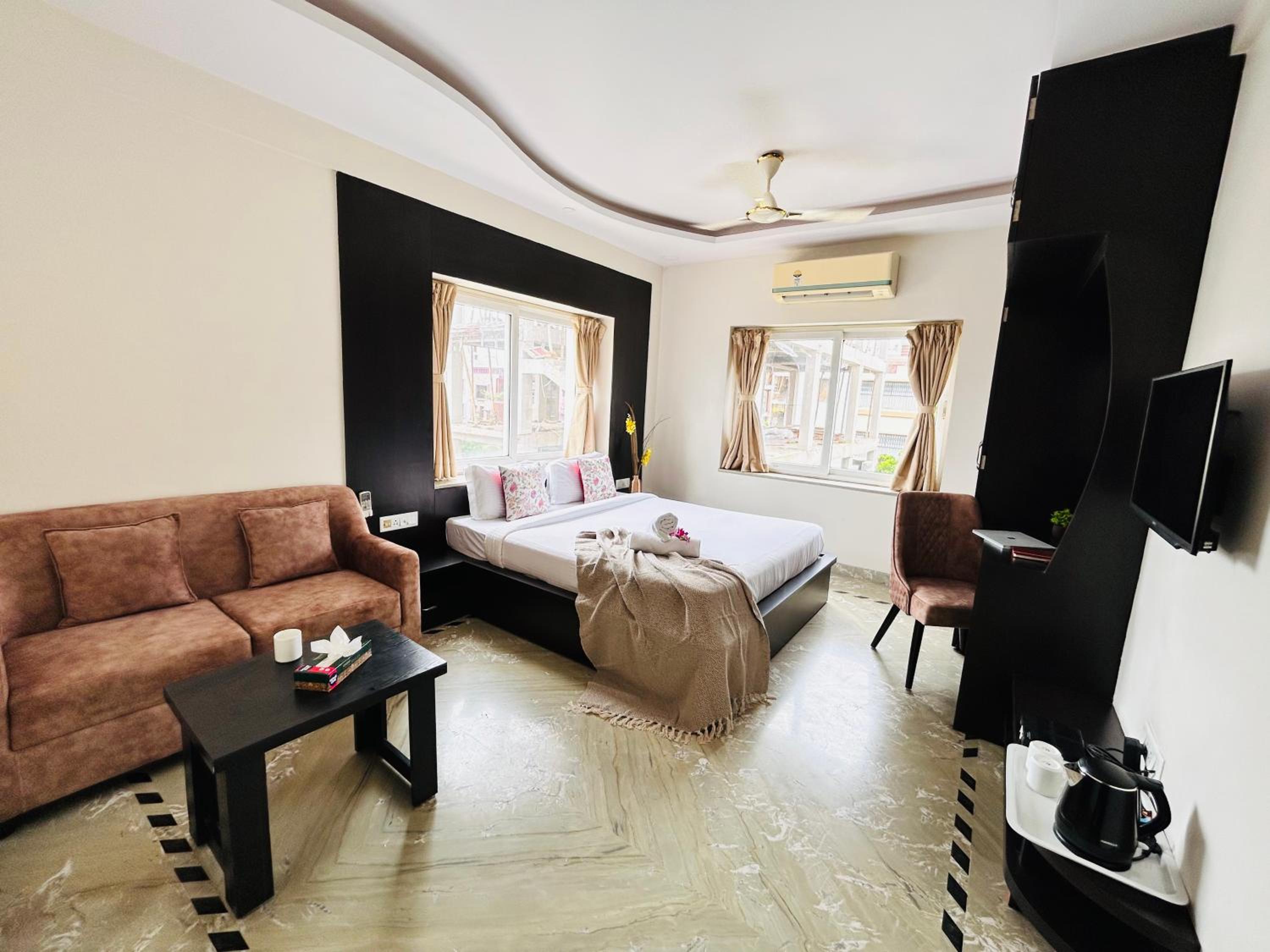 Superior King Room photo 2
