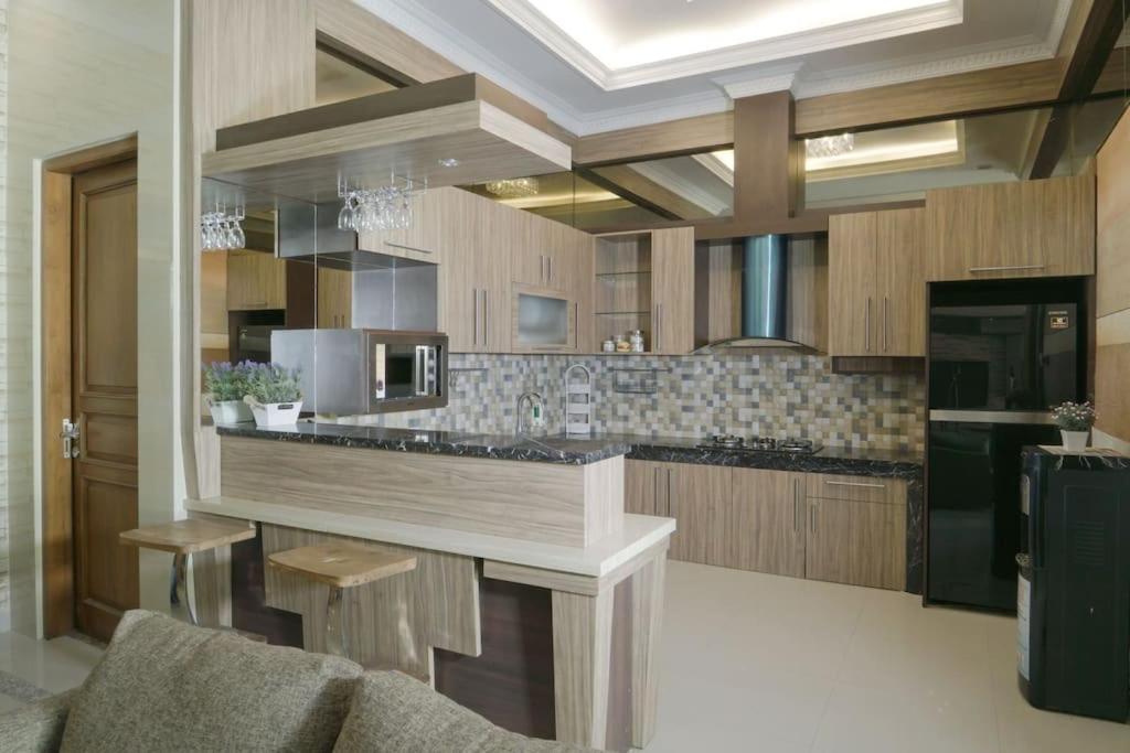 Villa photo 2