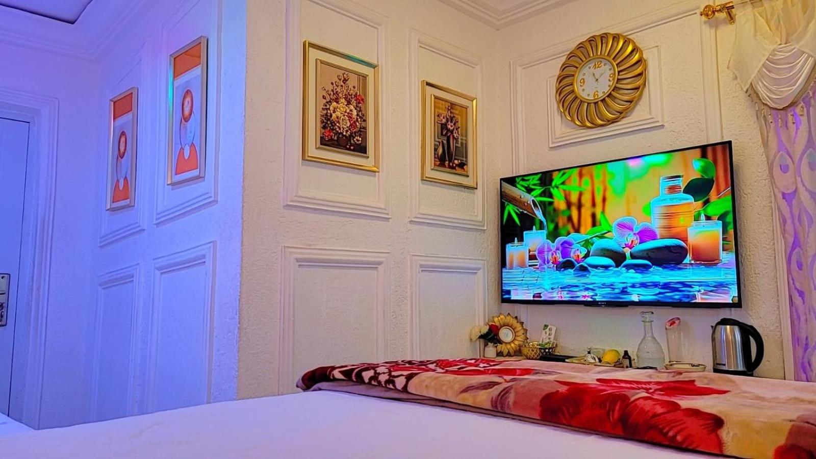 Deluxe Double Room with Balcony photo 1