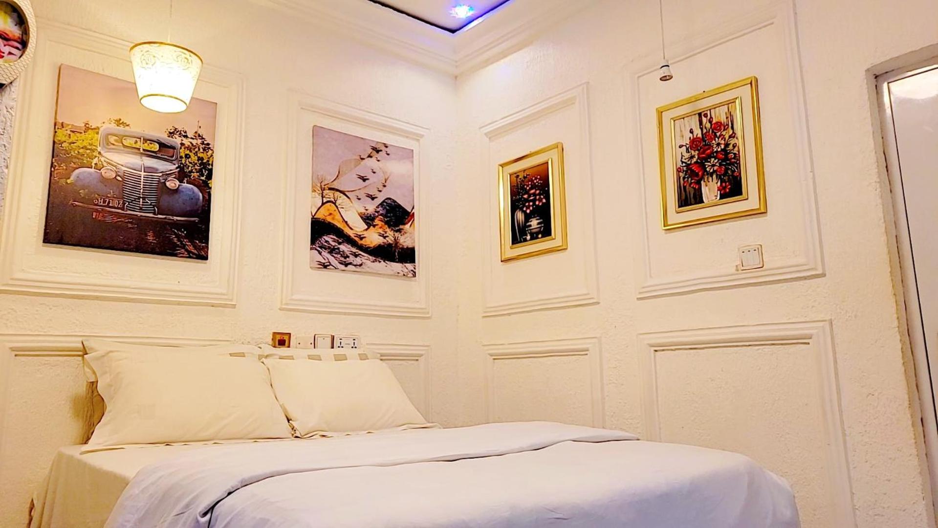 Deluxe Double Room with Shower photo 2