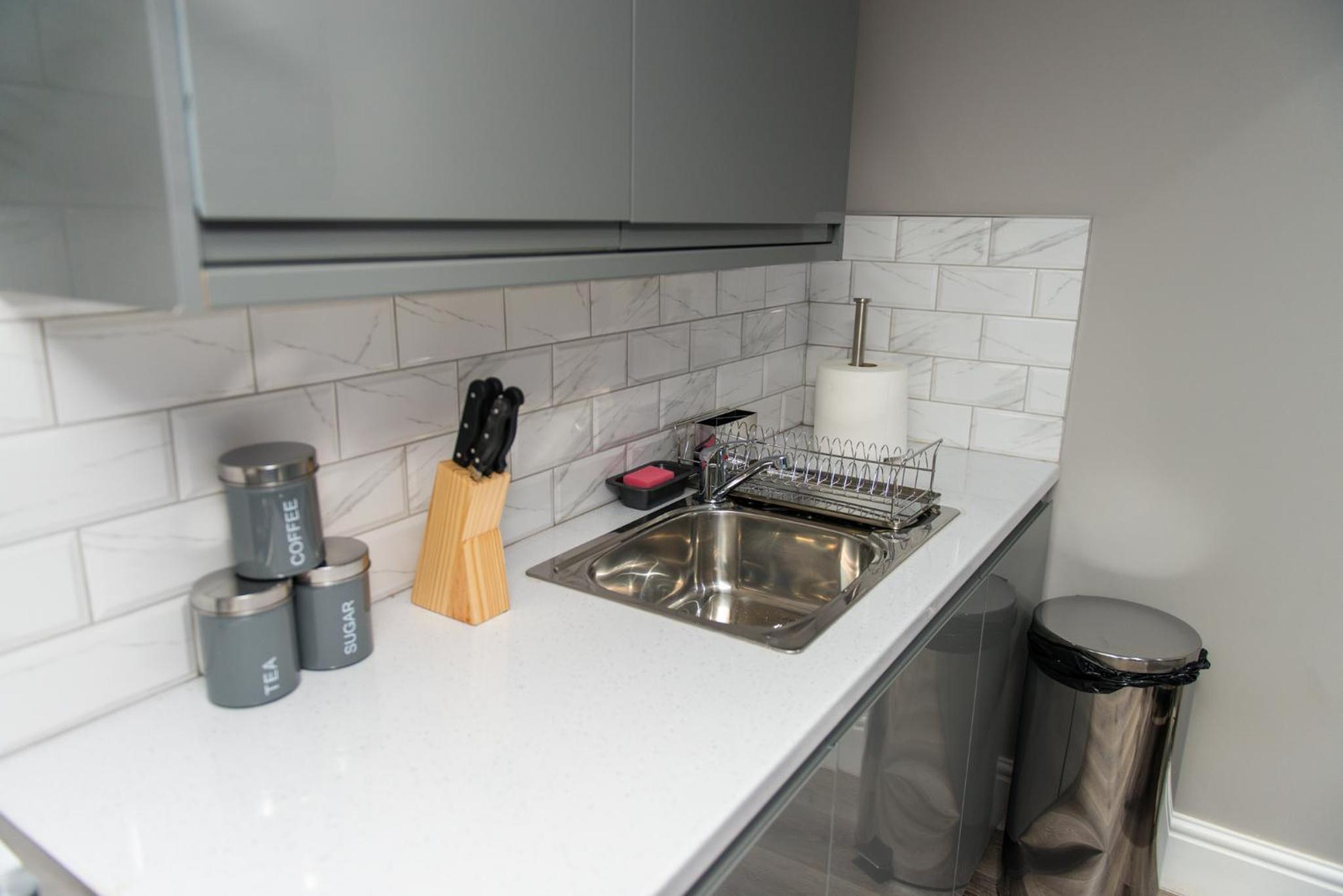 One-Bedroom Apartment - Photo 25