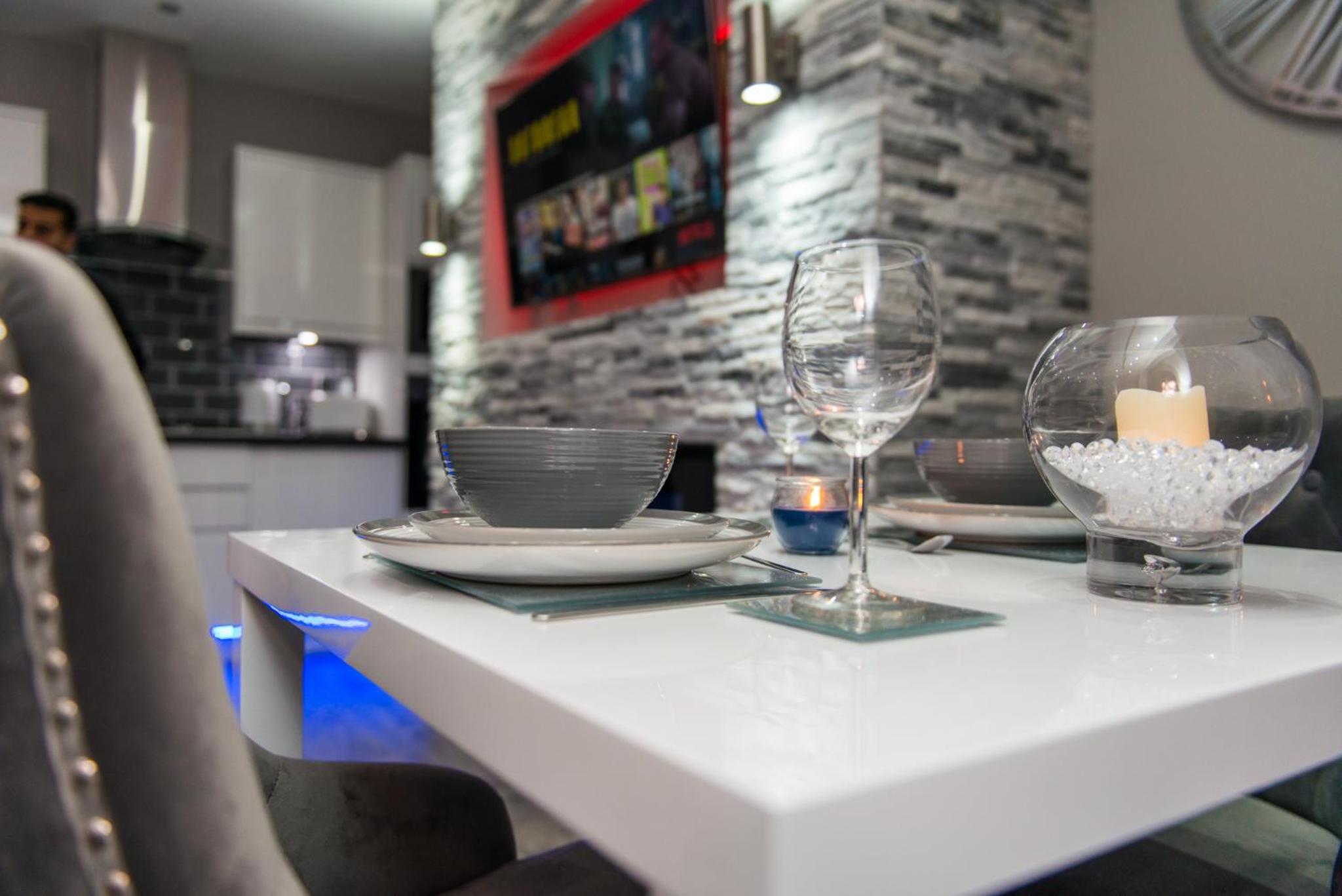 Executive Suite - Photo 42