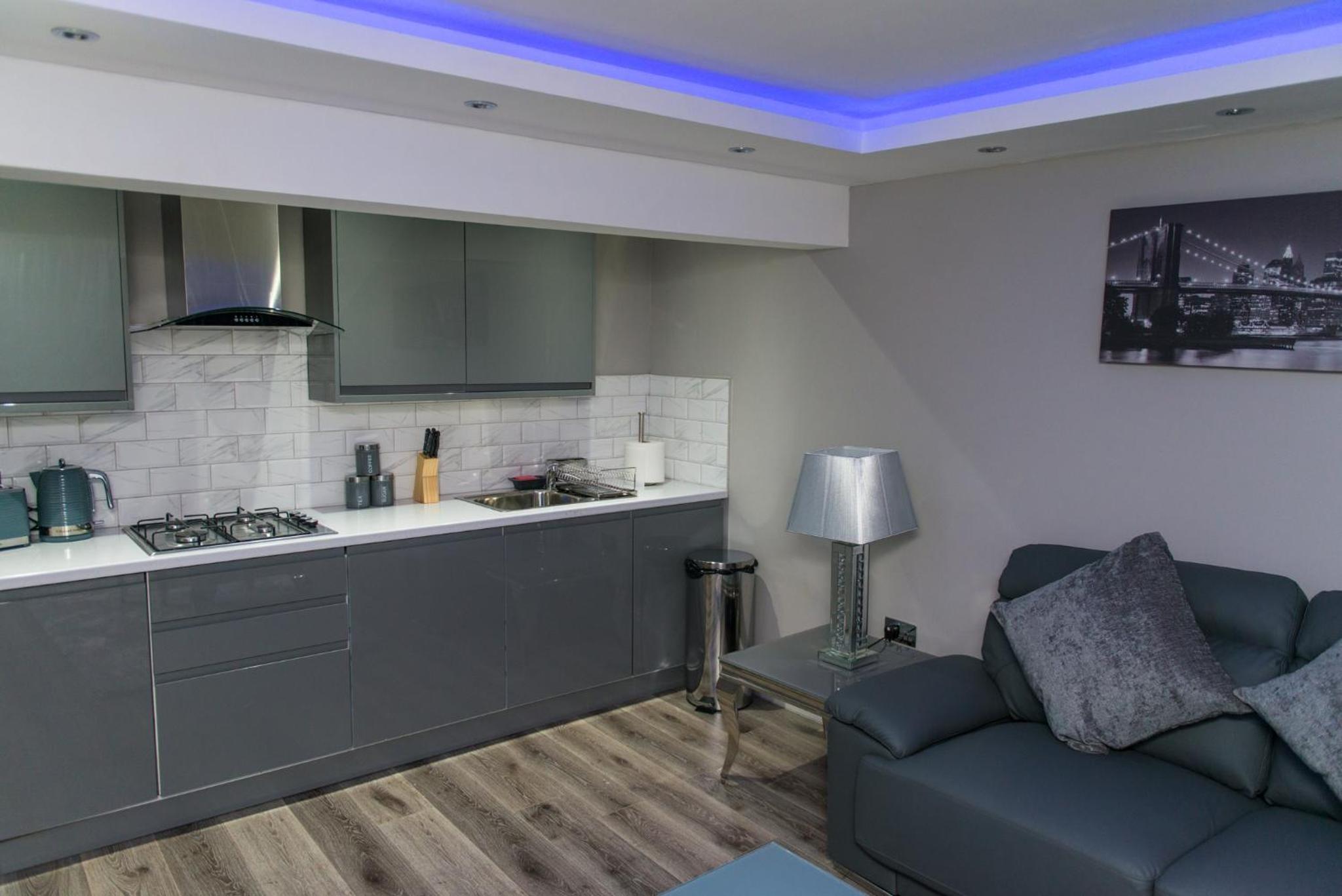 One-Bedroom Apartment - Photo 32