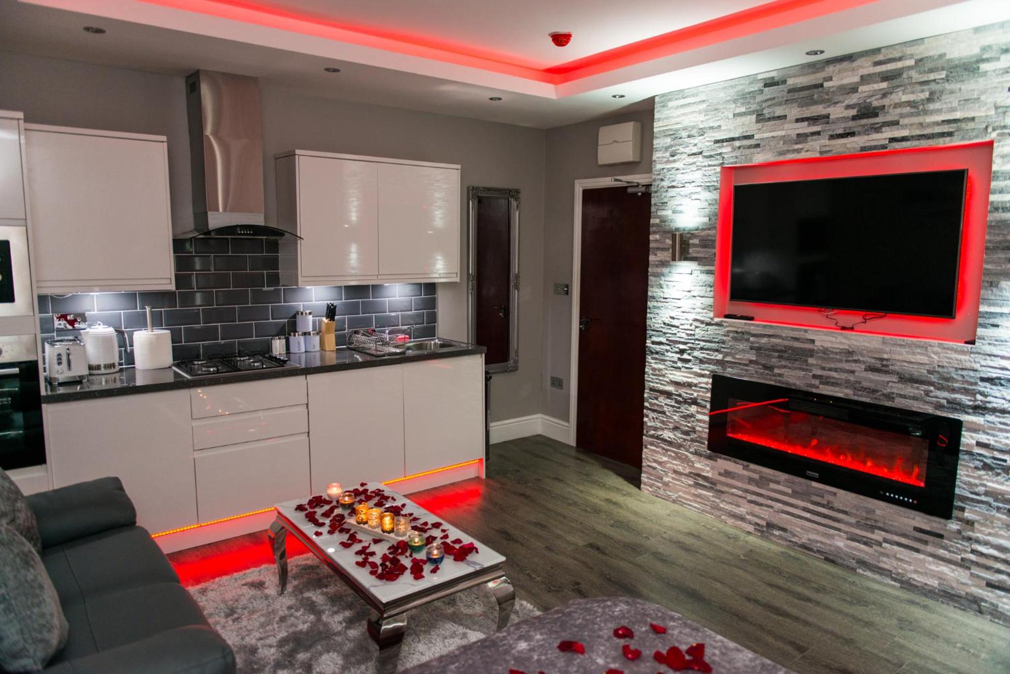 Superior Suite - Photo 15