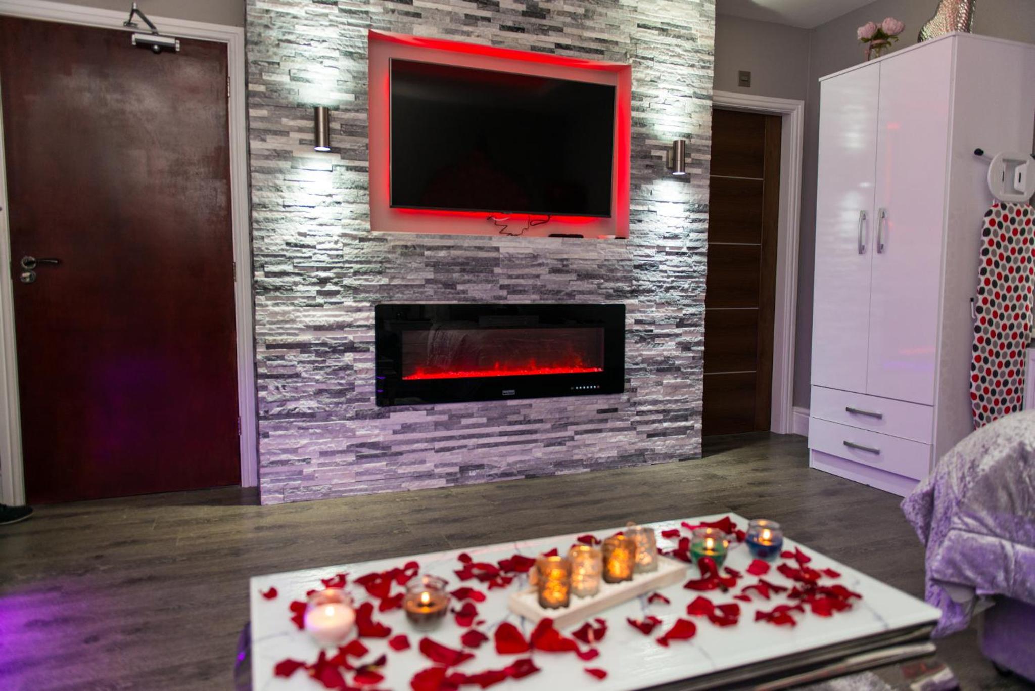 Superior Suite - Photo 16