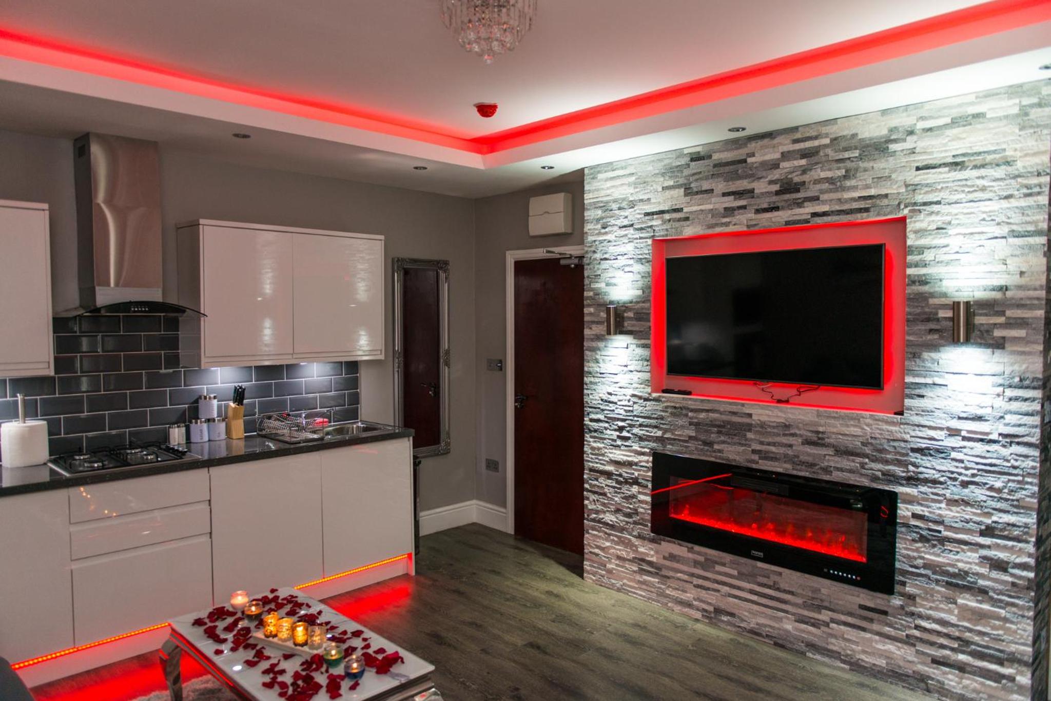 Superior Suite - Photo 21