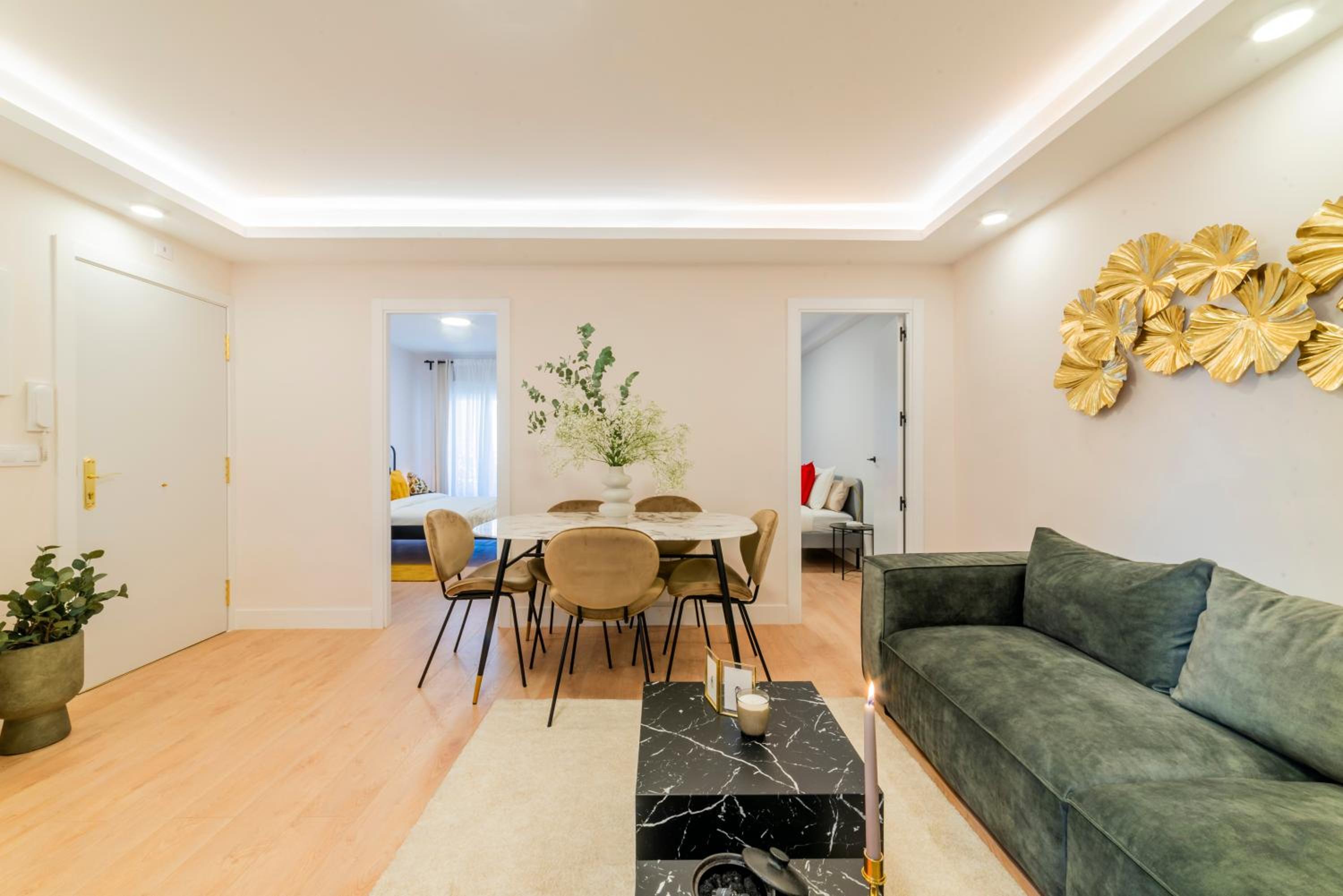 Three-Bedroom Apartment photo 3