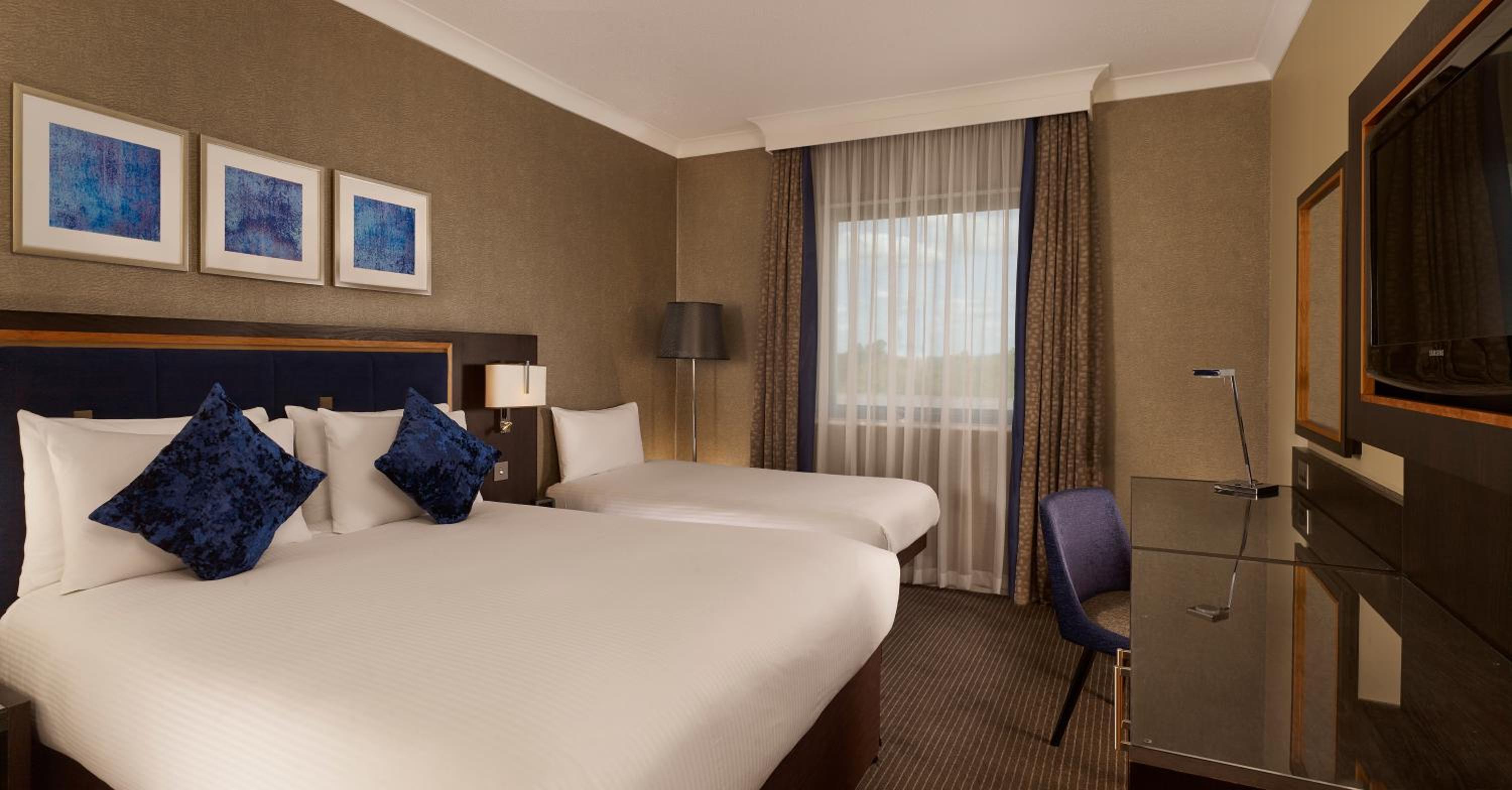 Queen Room - Photo 1