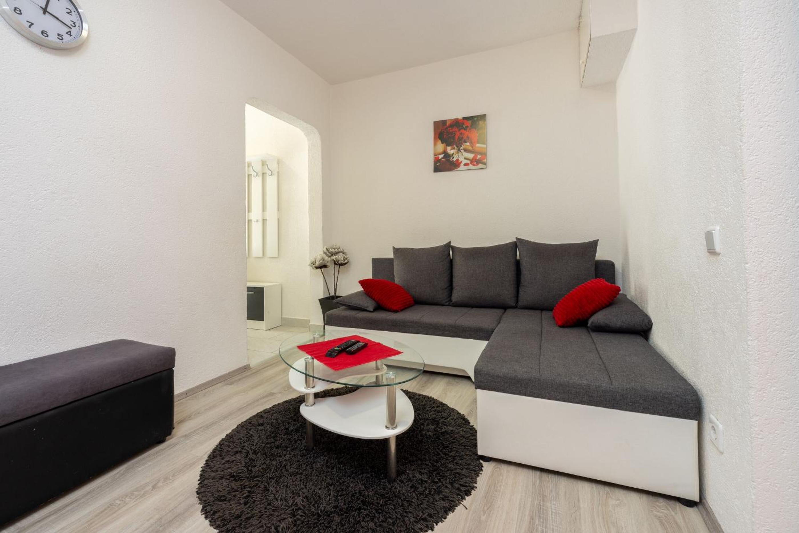 Two-Bedroom Apartment Standard photo 3