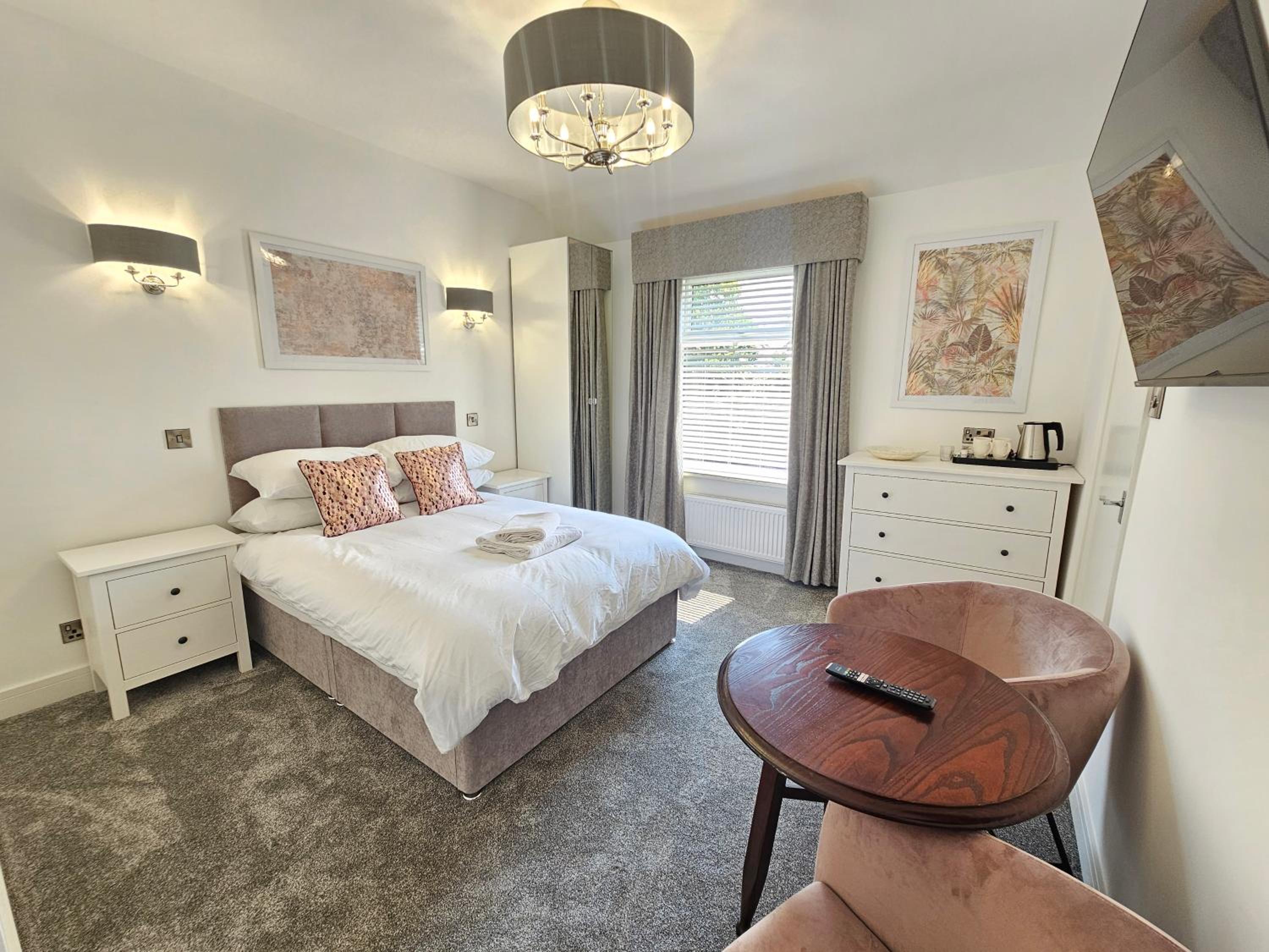 Deluxe Double Room with Bath