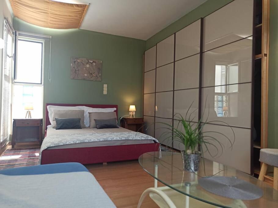 One-Bedroom House photo 1