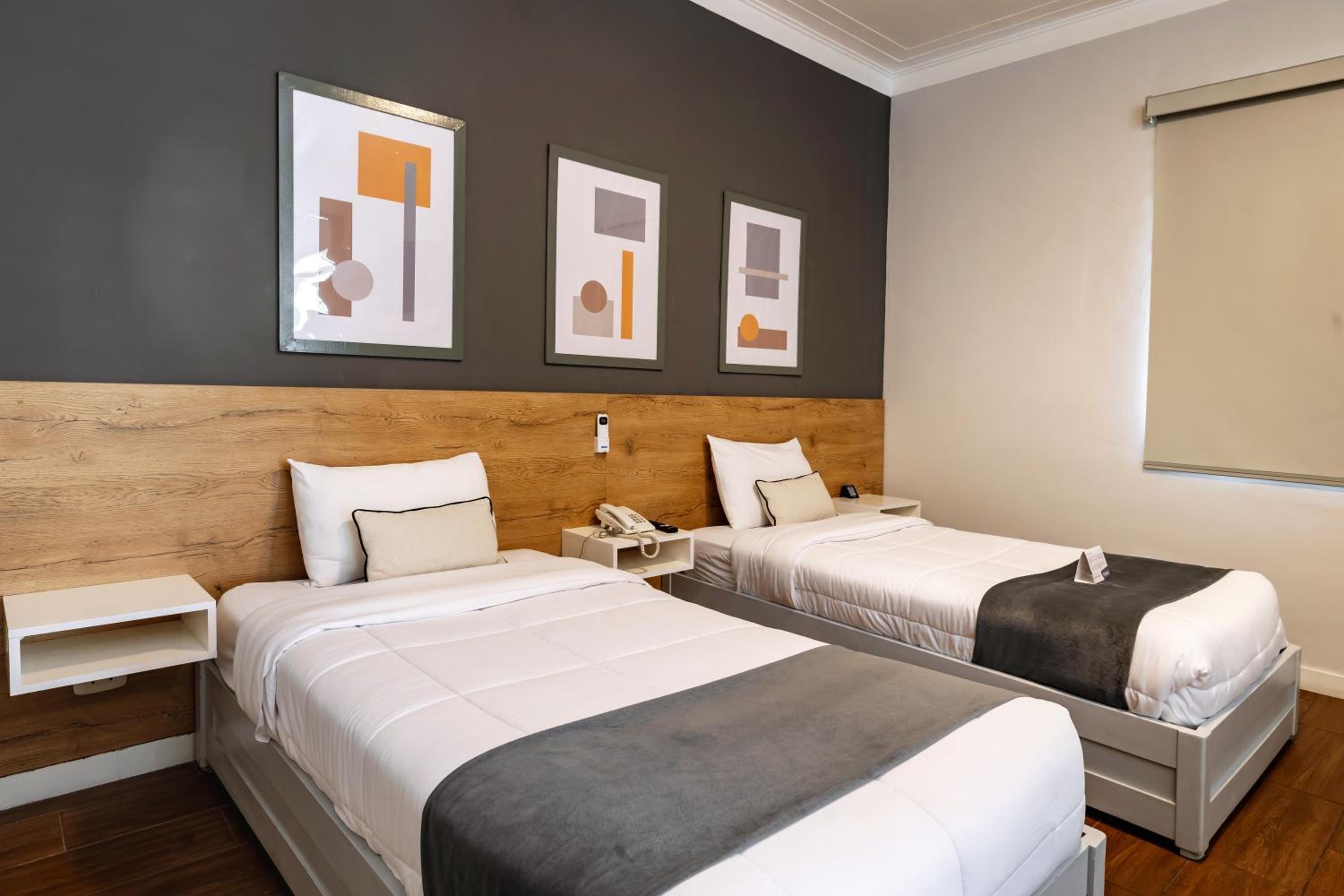 Double Room with Two Double Beds photo 1