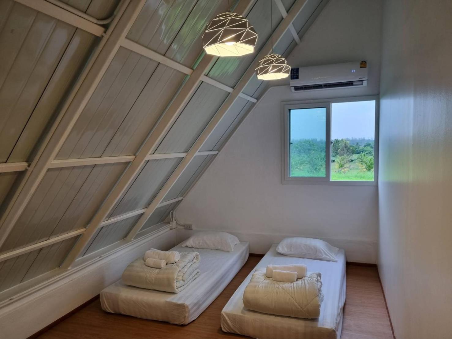 Twin Room with Mountain View - Photo 5