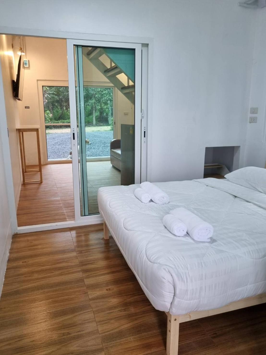 Twin Room with Mountain View - Photo 2