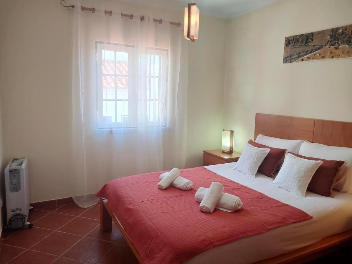Two-Bedroom House - Photo 9