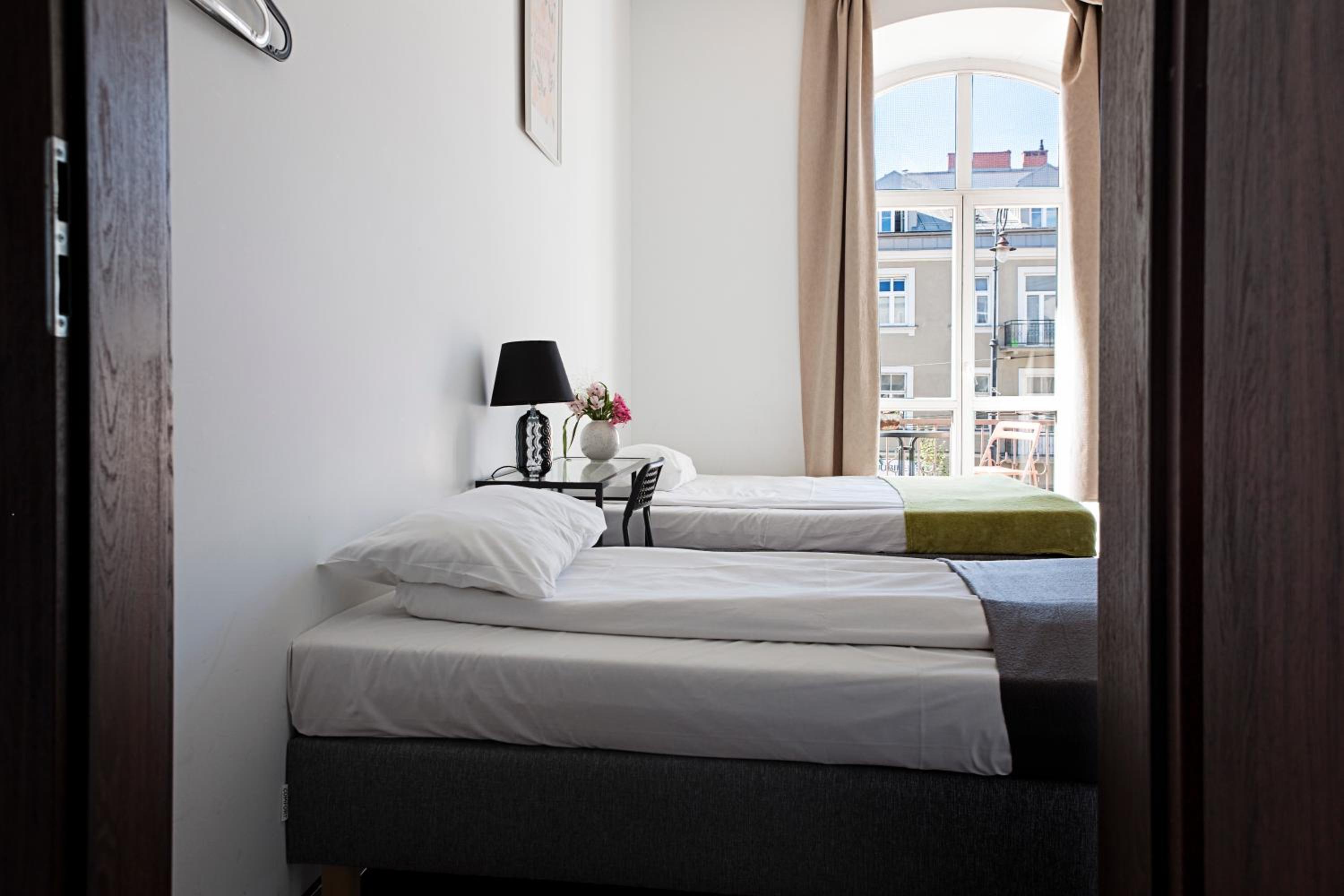 Twin Room - Photo 4