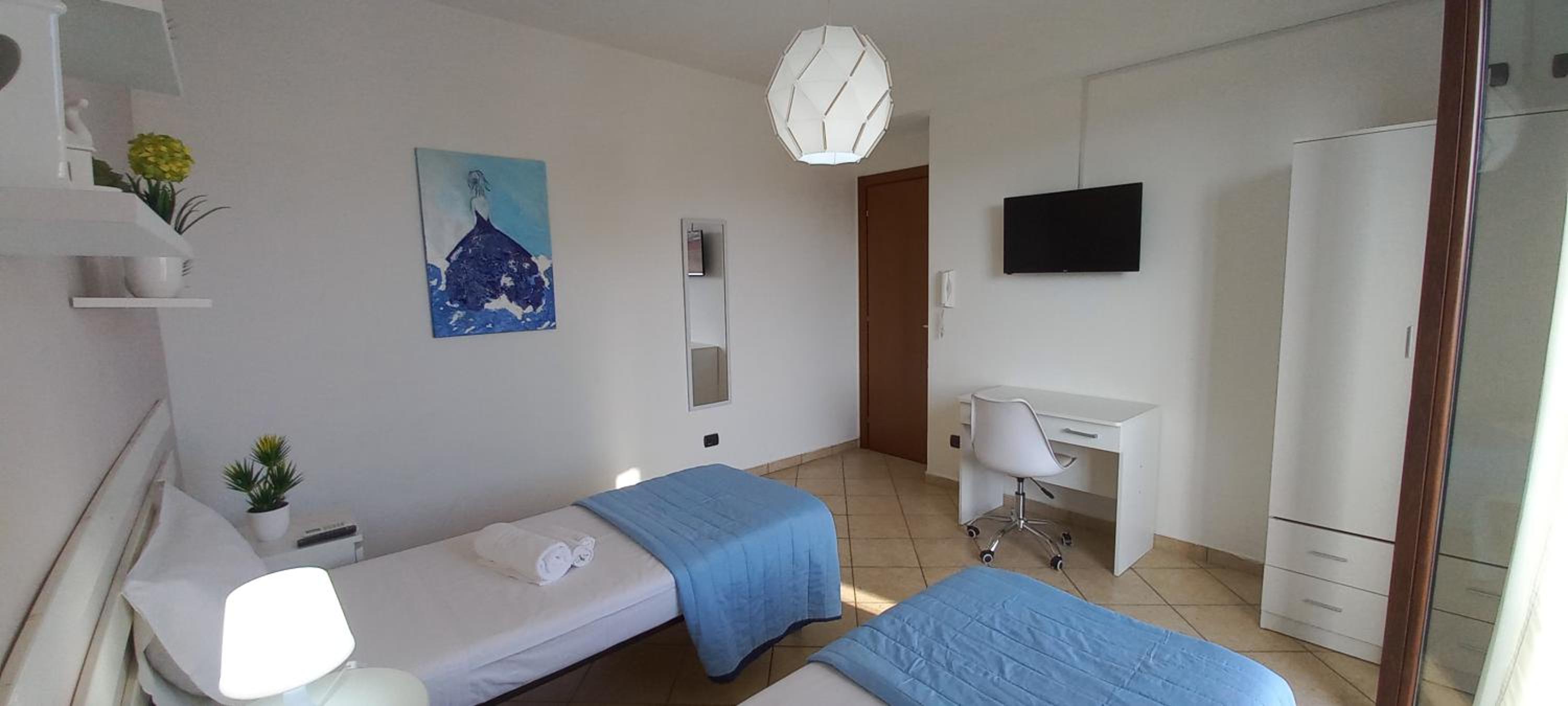 Three-Bedroom Apartment - Photo 28