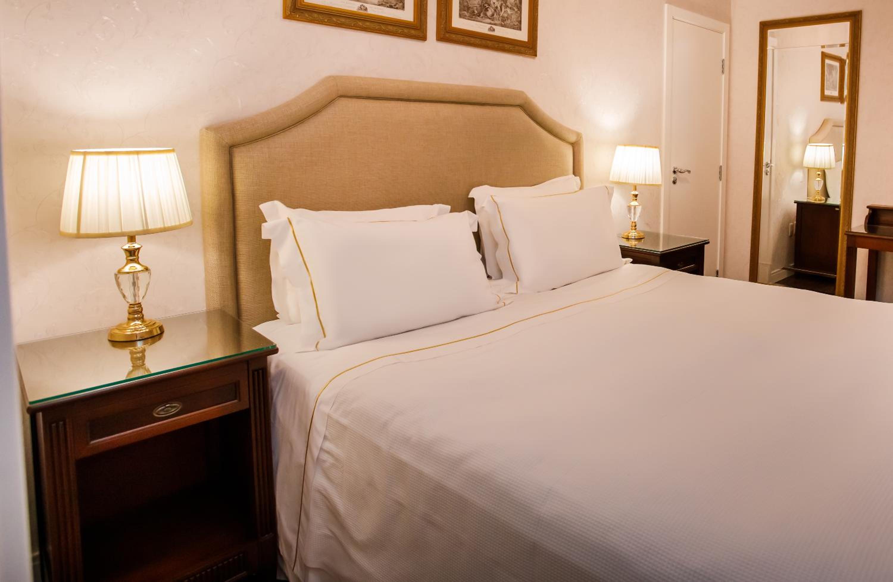King Suite - Photo 7