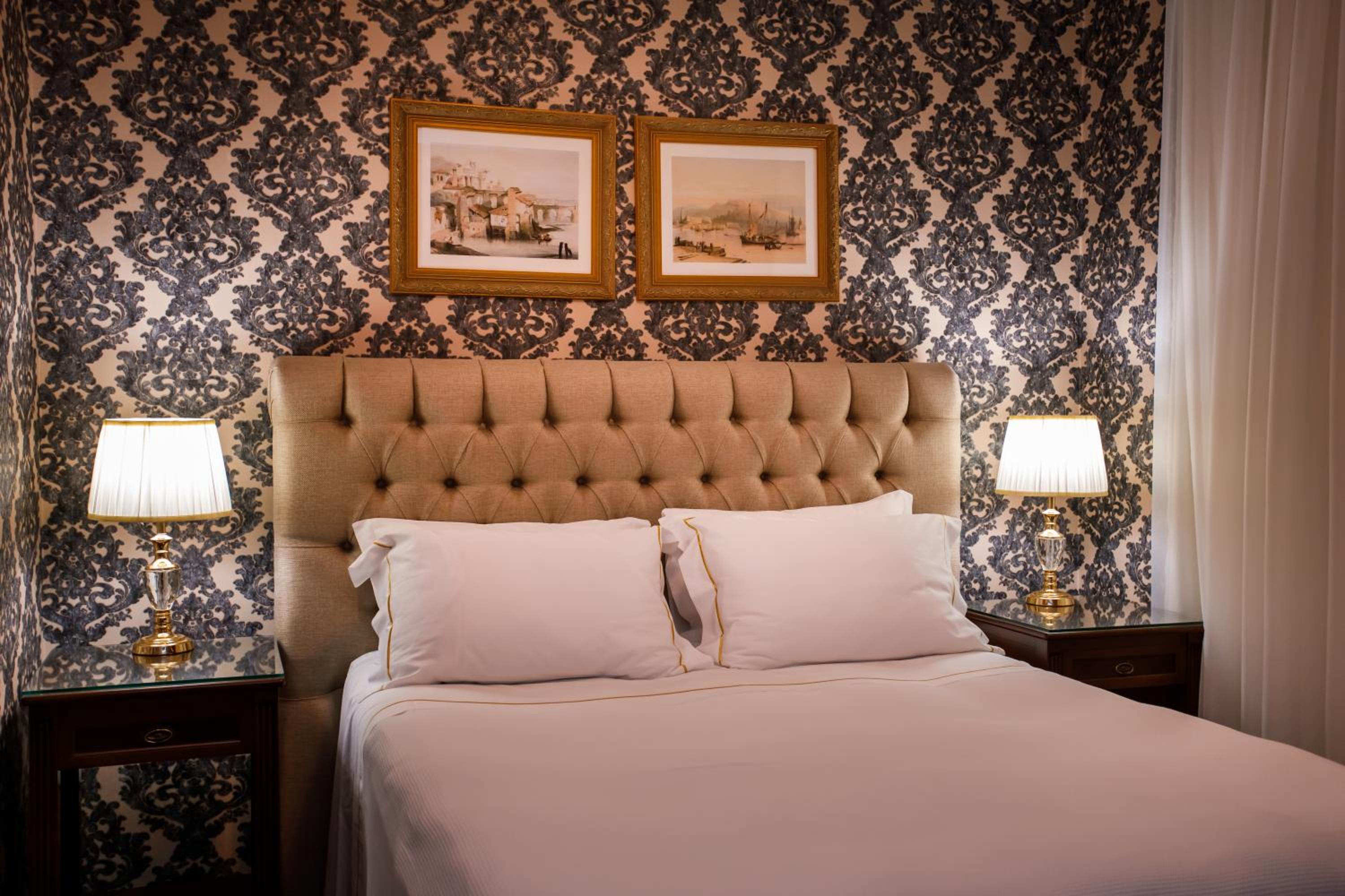 King Suite - Photo 1