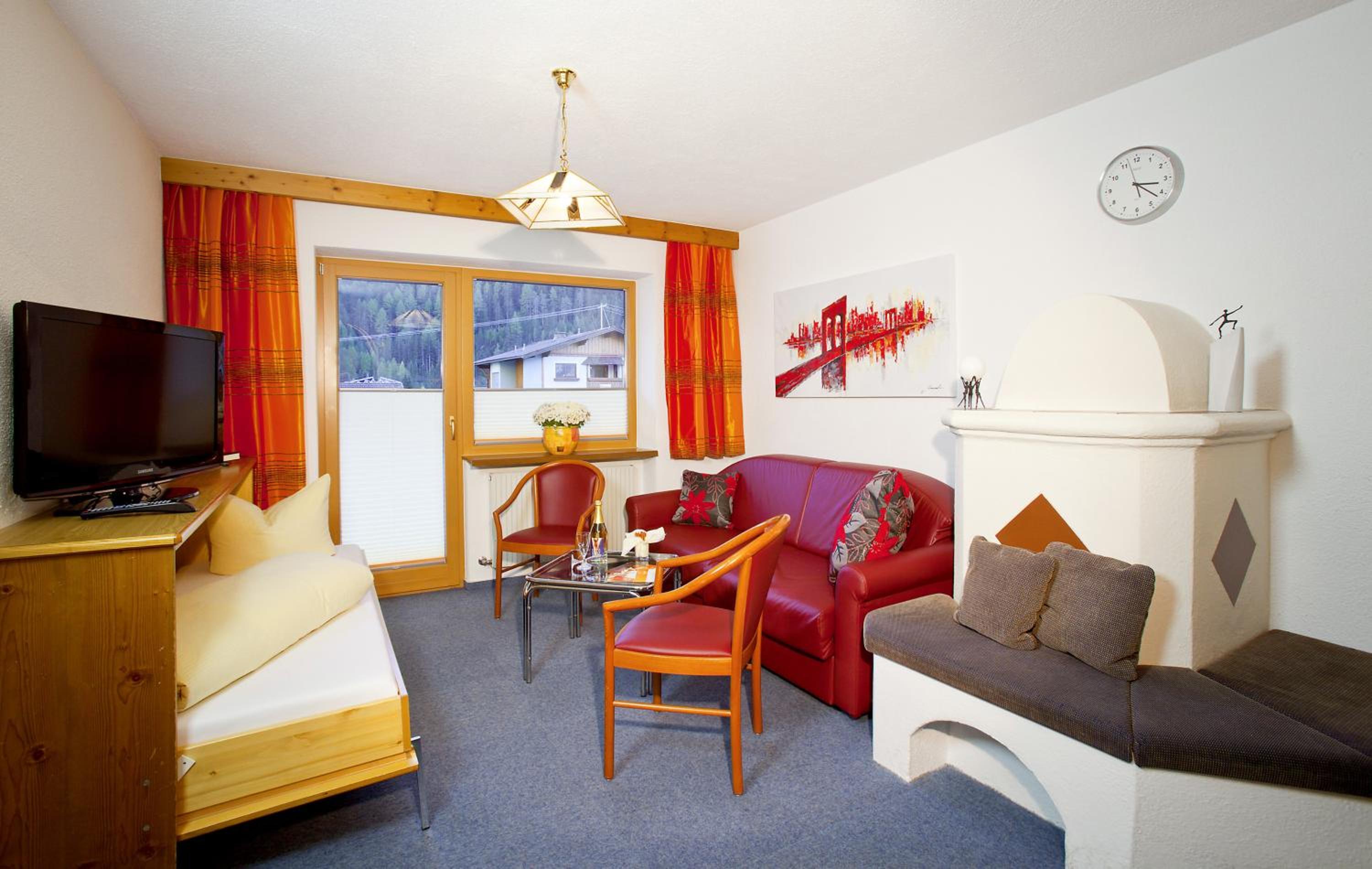 Superior One-Bedroom Apartment (Type III) photo 3