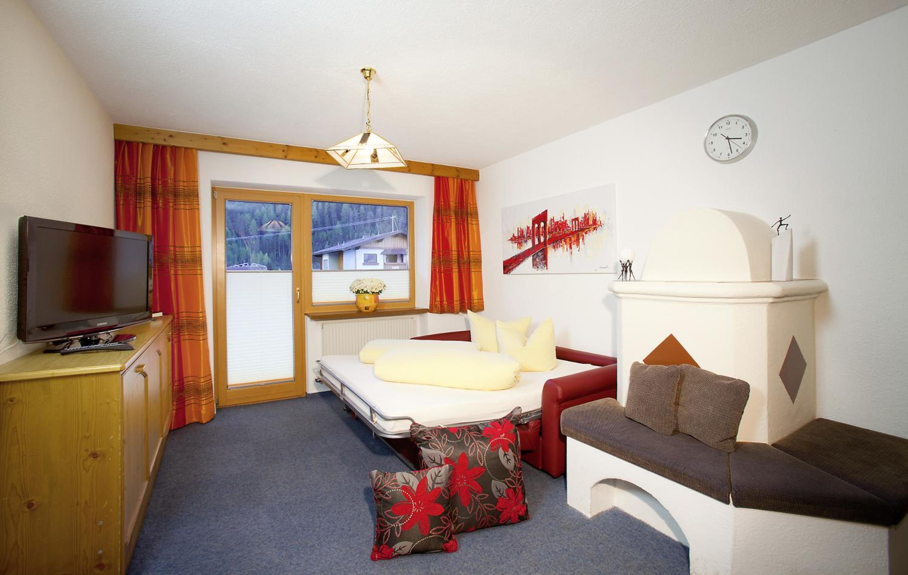 Superior One-Bedroom Apartment (Type III) photo 1