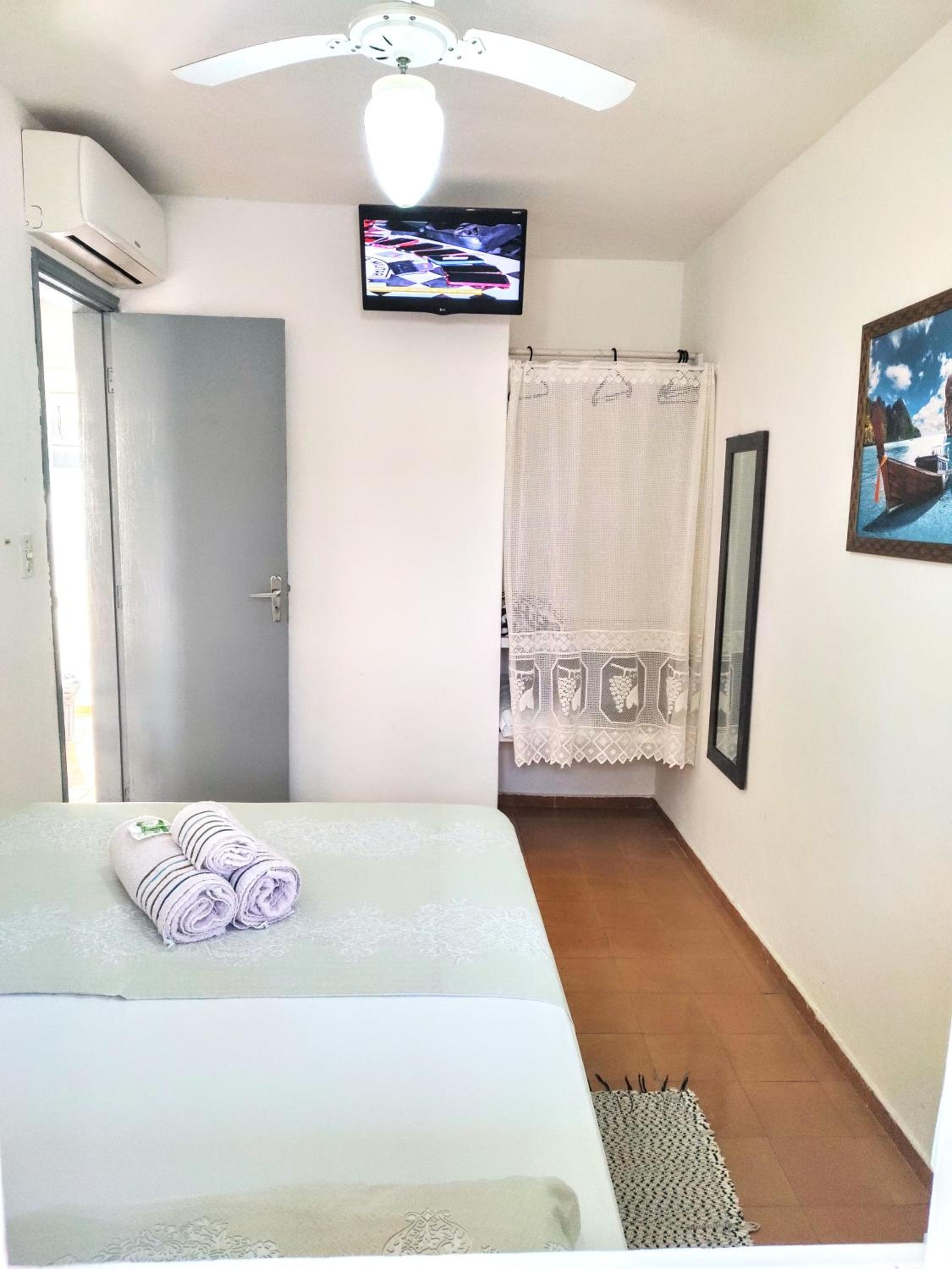 Double Room with Air Conditioning photo 3