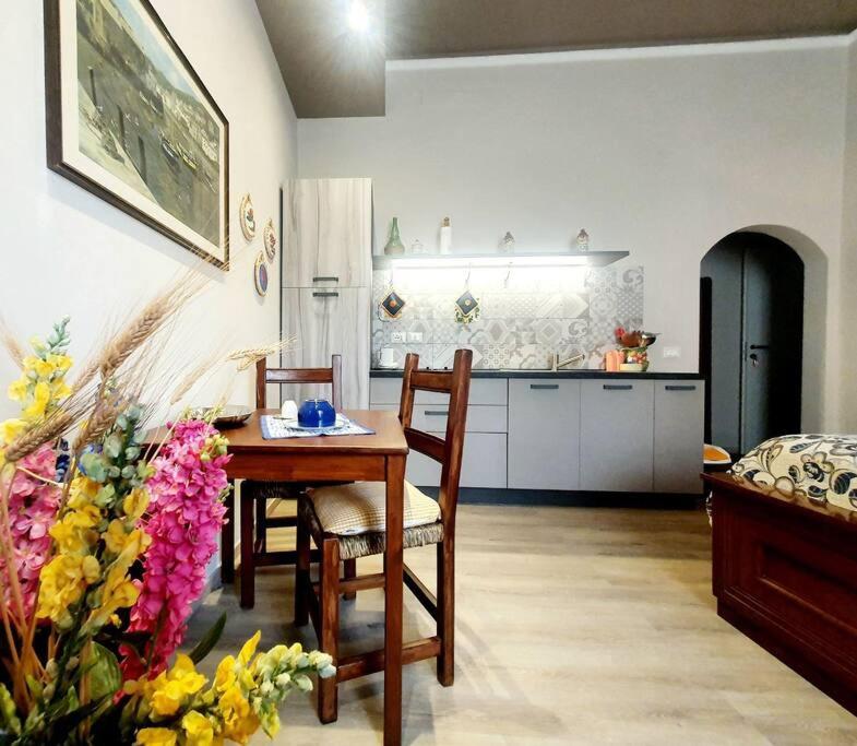 Studio Apartment photo 2