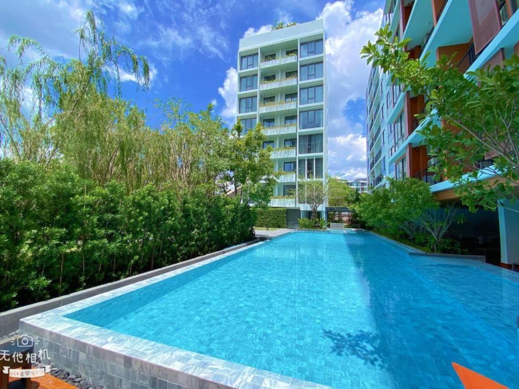 Apartment with Balcony 3rd floor photo 2