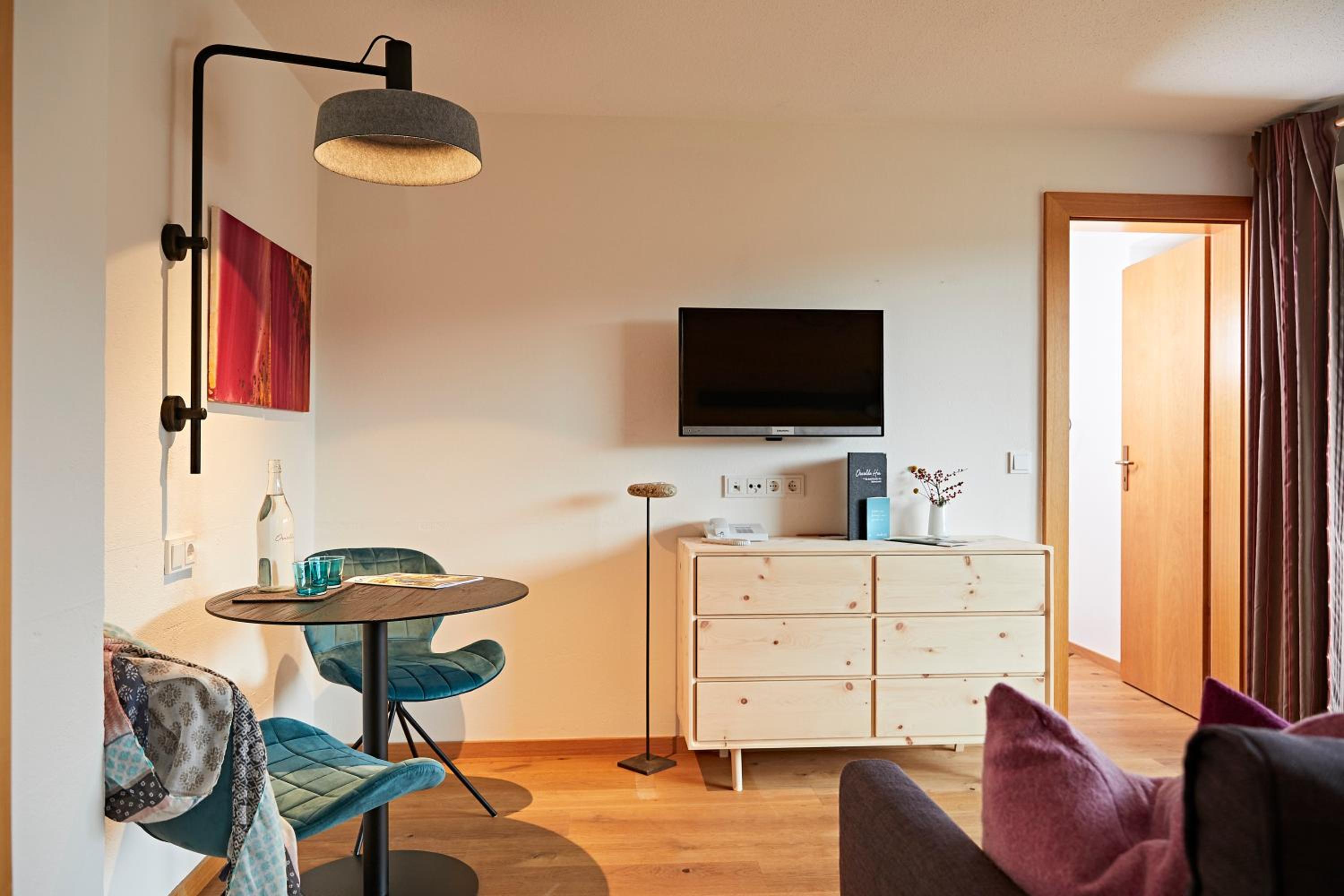 Suite - Photo 7