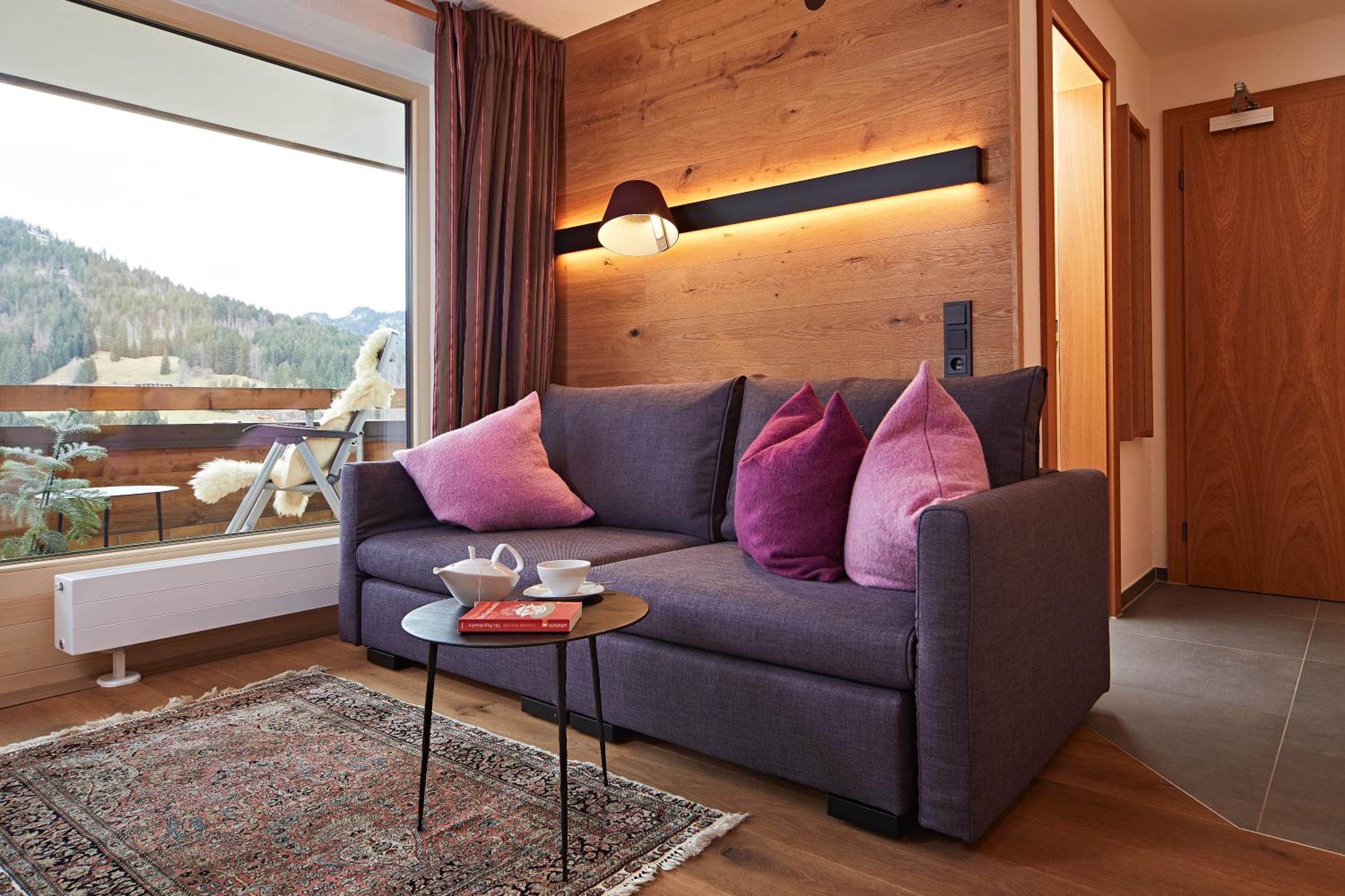 Suite - Photo 5