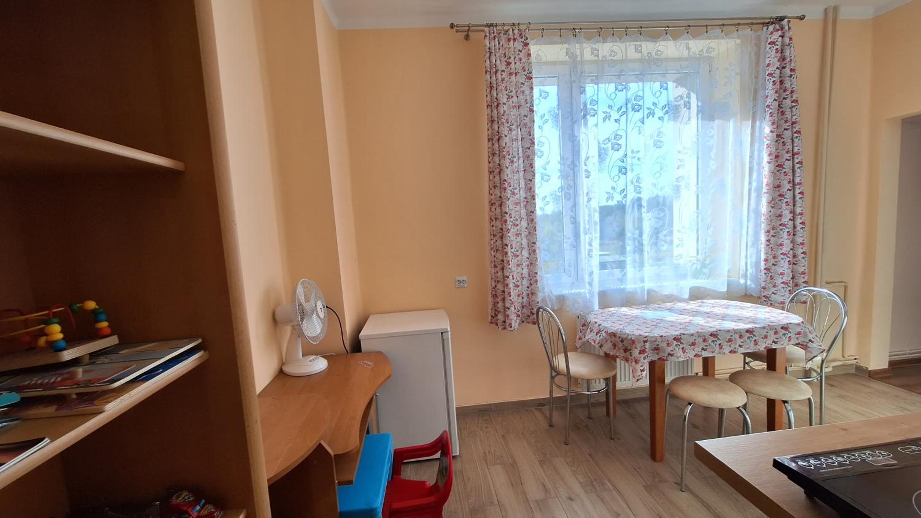 One-Bedroom Apartment - Photo 13