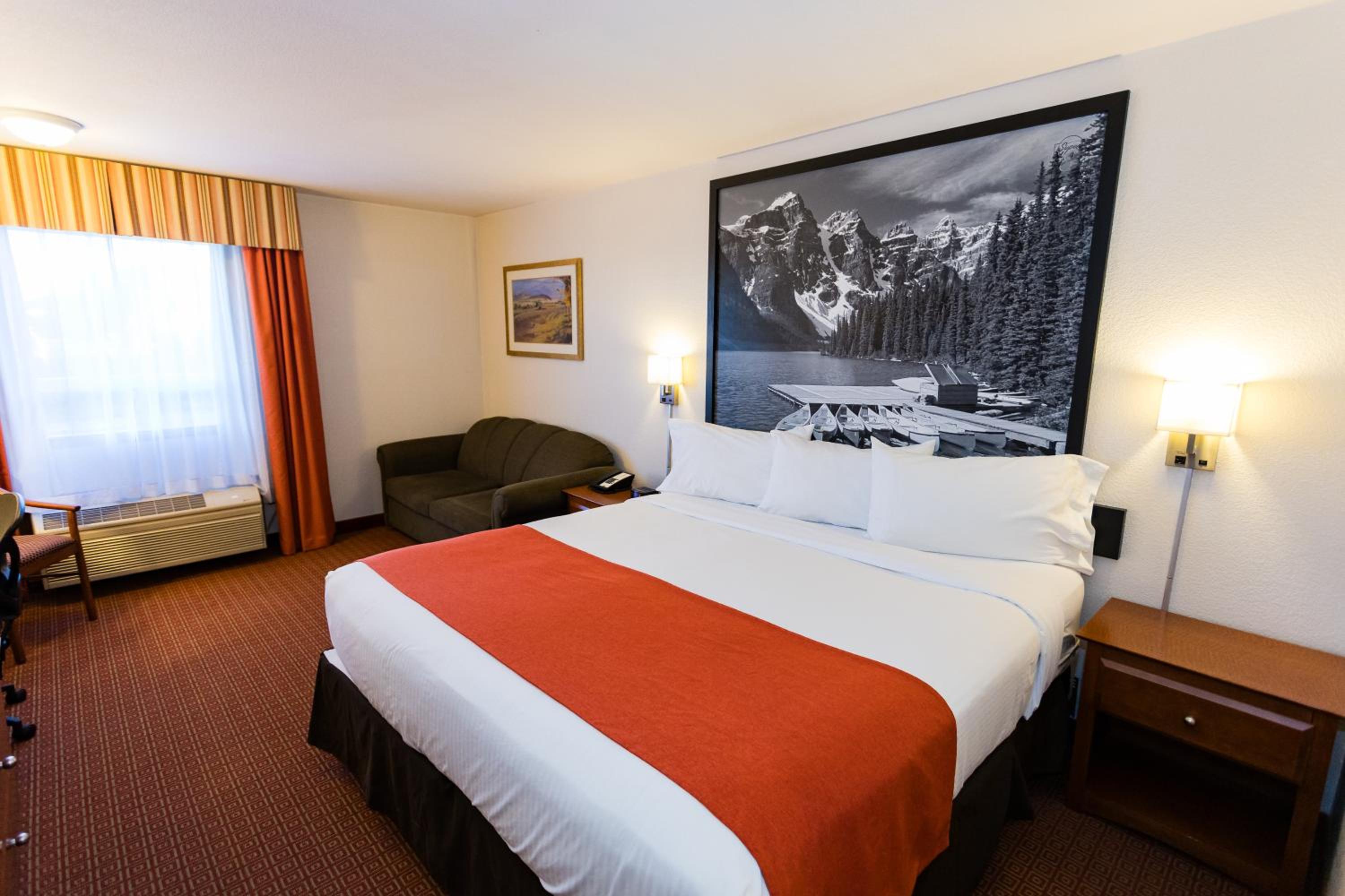  King Suite - Photo 10