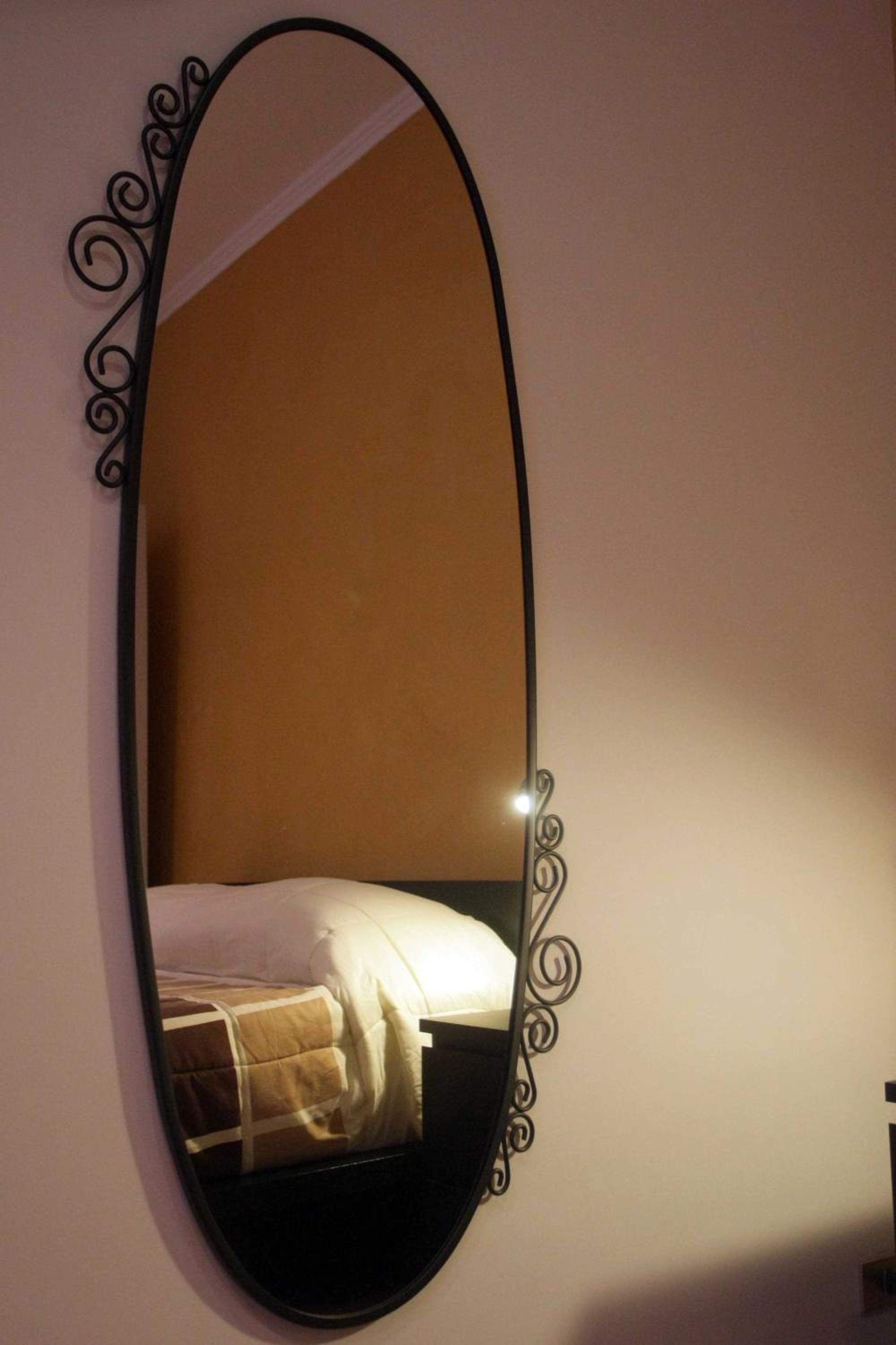 Double or Twin Room with Balcony - Photo 21