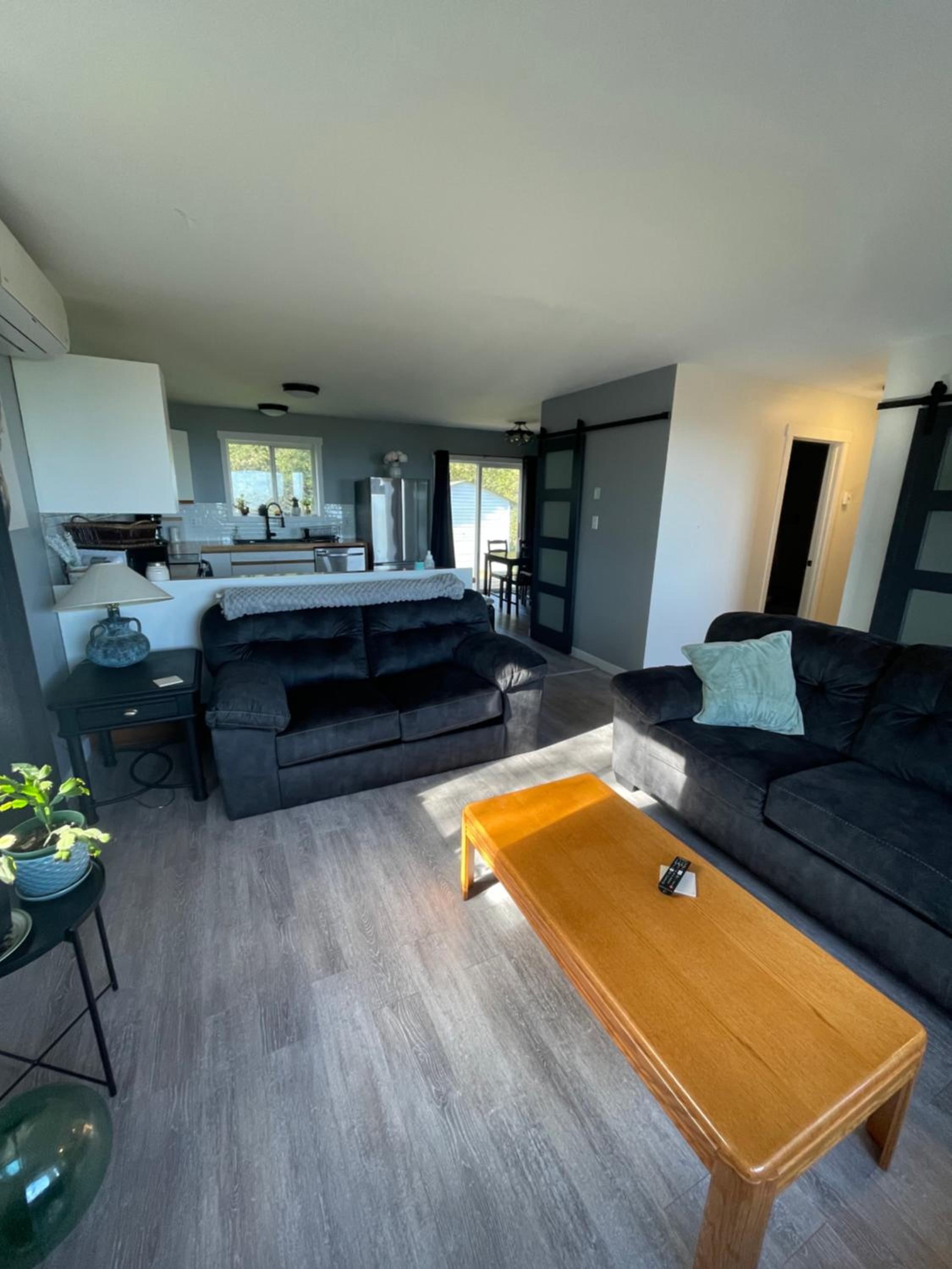 Three-Bedroom House photo 2