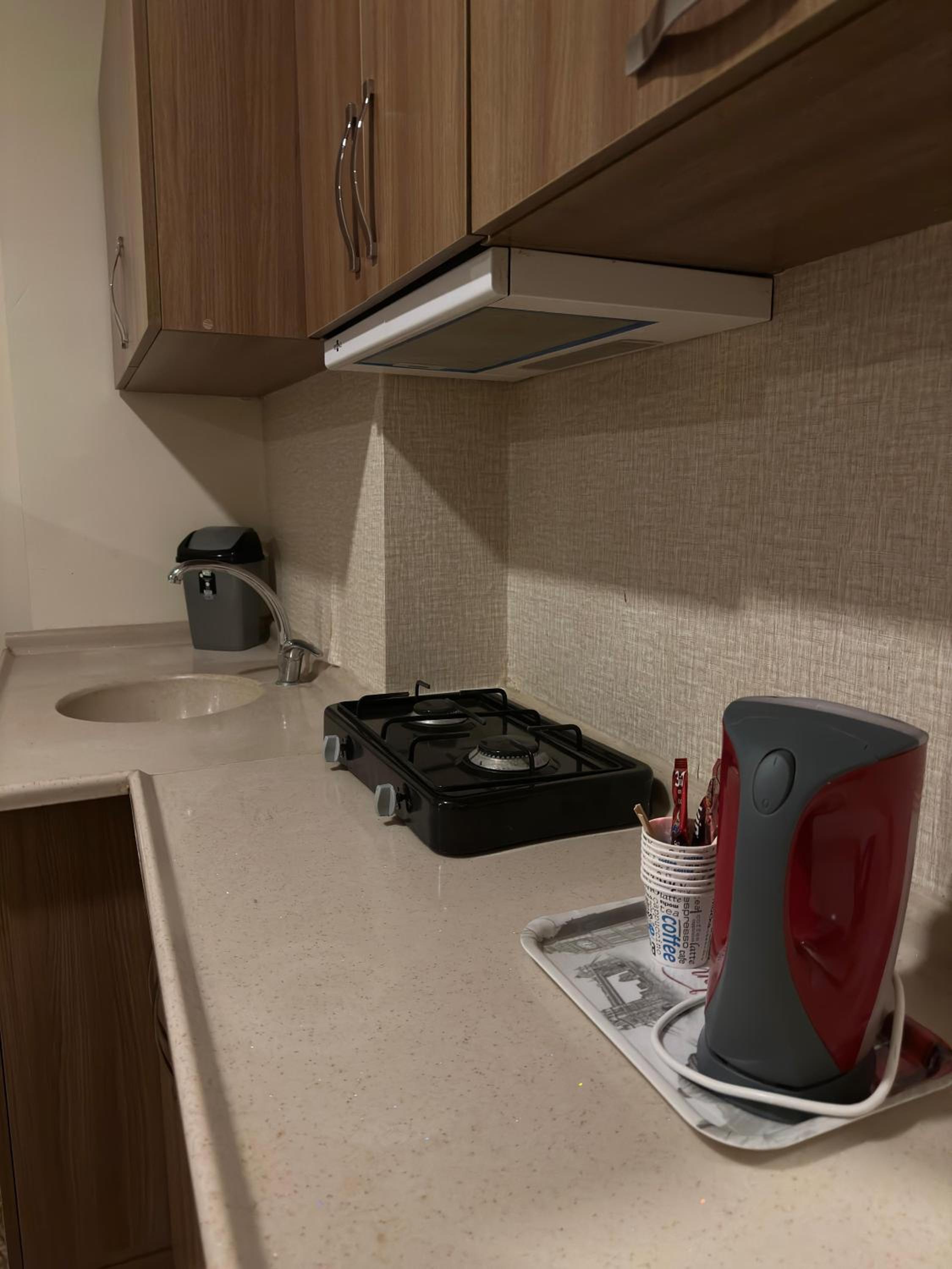 Apartment photo 2