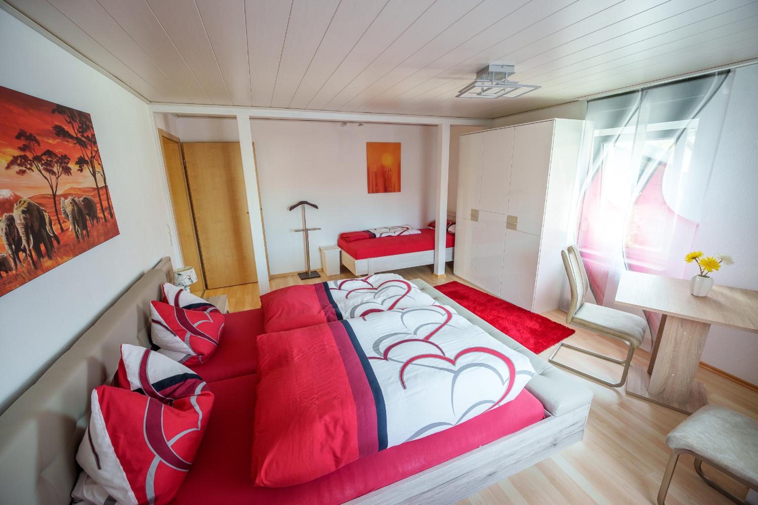 Two-Bedroom Apartment - Photo 9