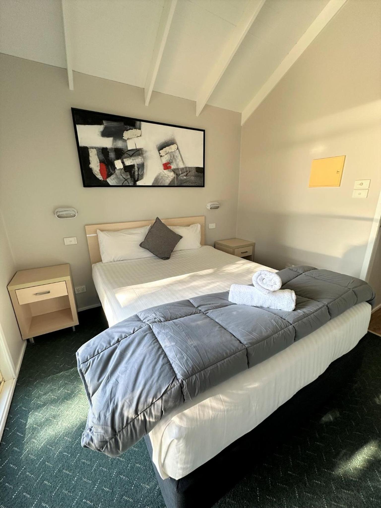 Pelican Two Bedroom Cabin  photo 1