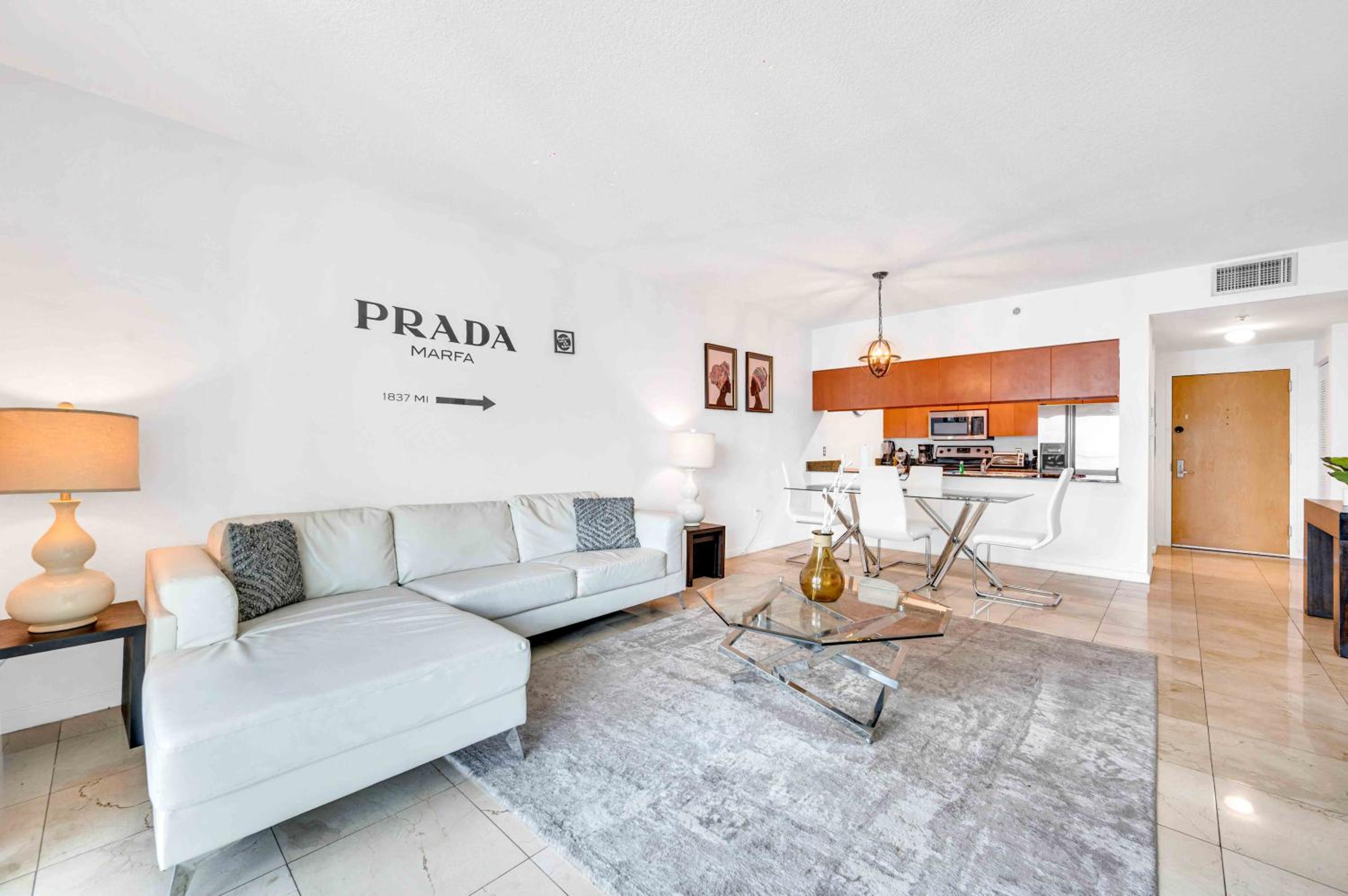 Apartment photo 1