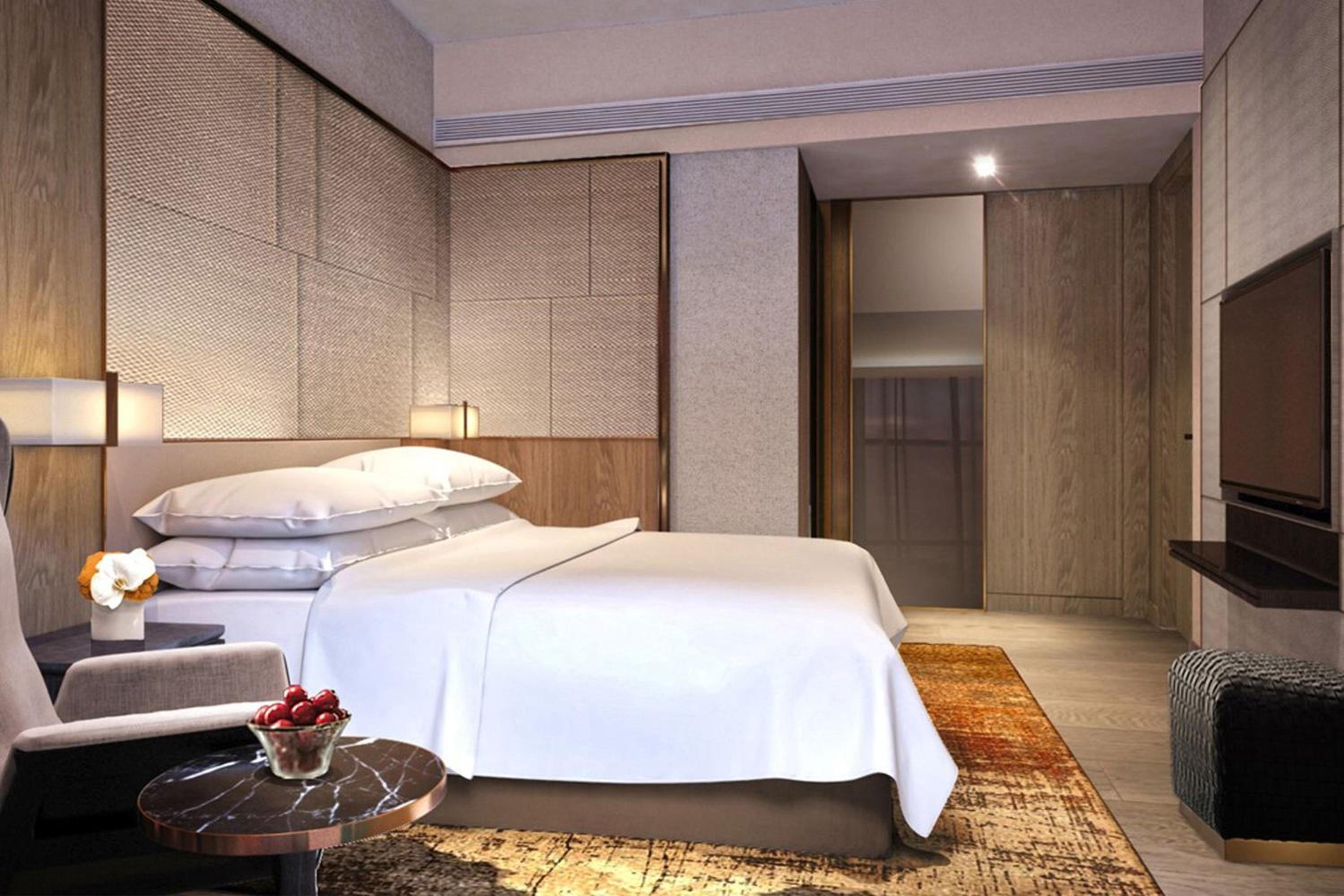 Executive Suite - Photo 8