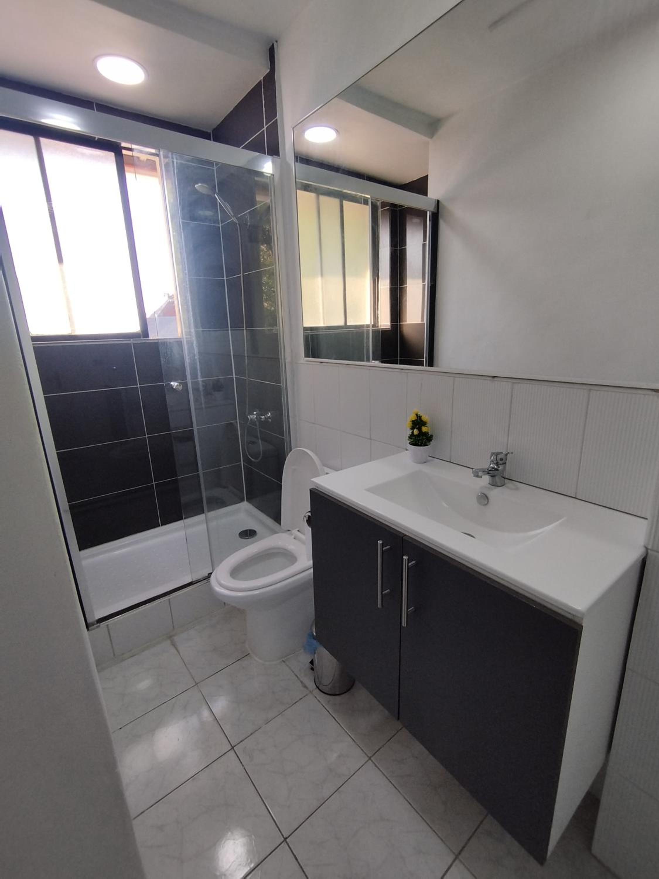 Double Room with Shared Bathroom photo 3