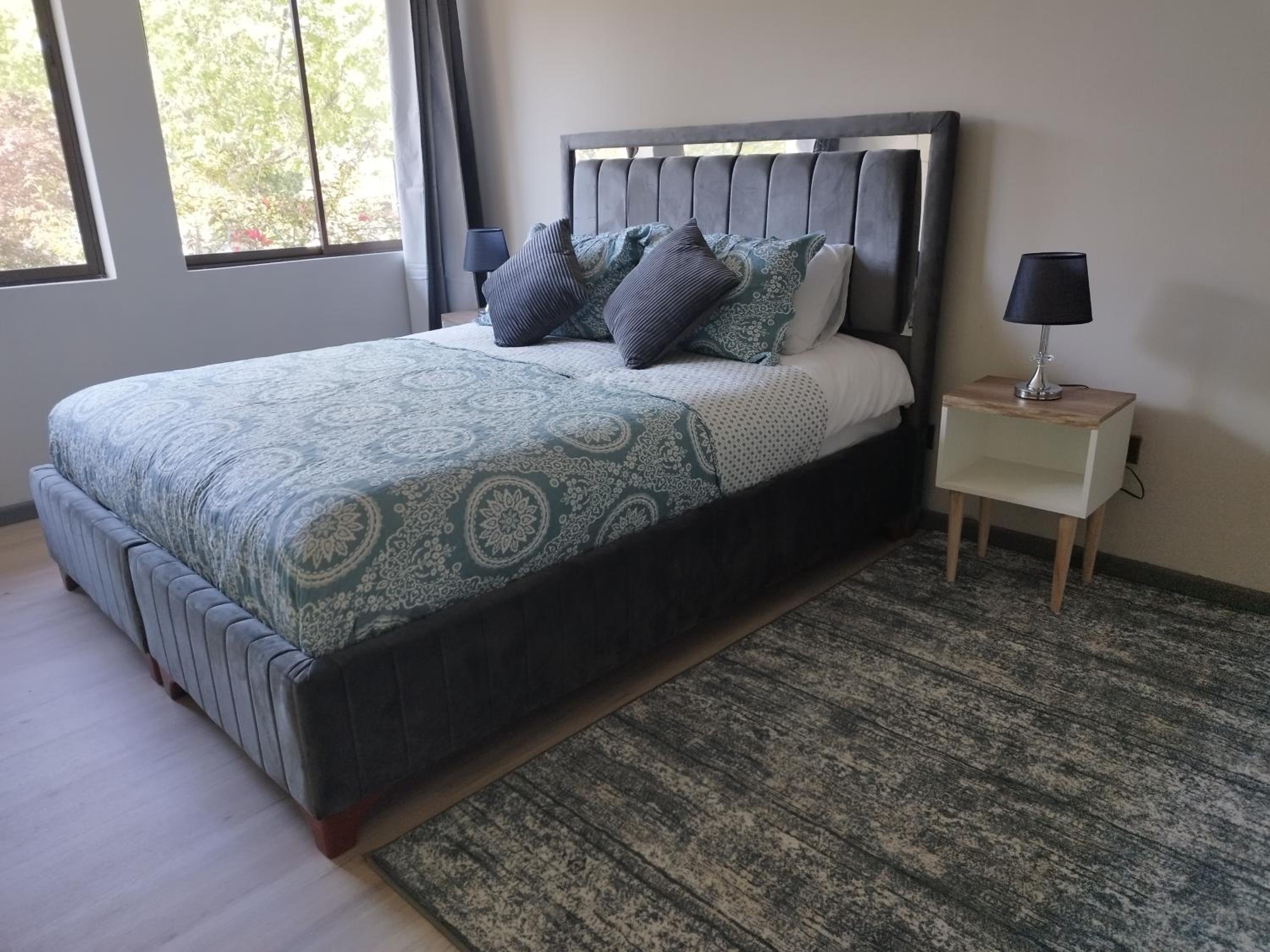 Double Room with Shared Bathroom photo 1