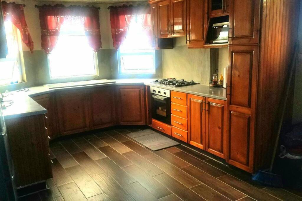One-Bedroom House photo 2