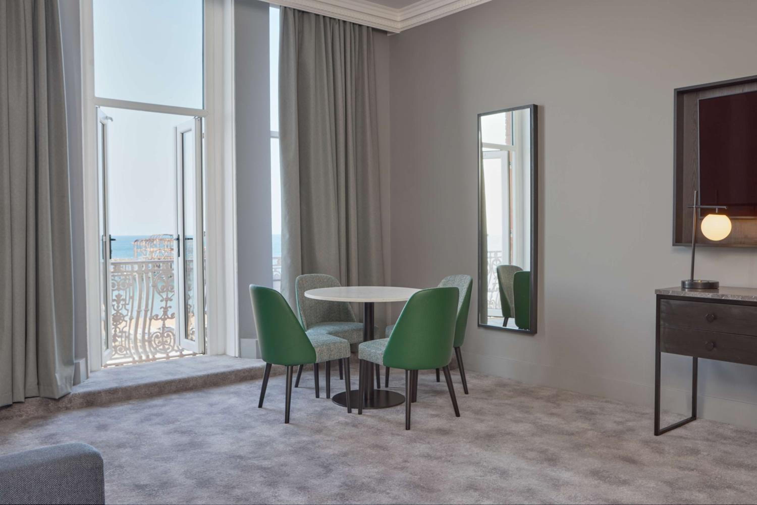 One-Bedroom King Suite with Balcony and View - Photo 6
