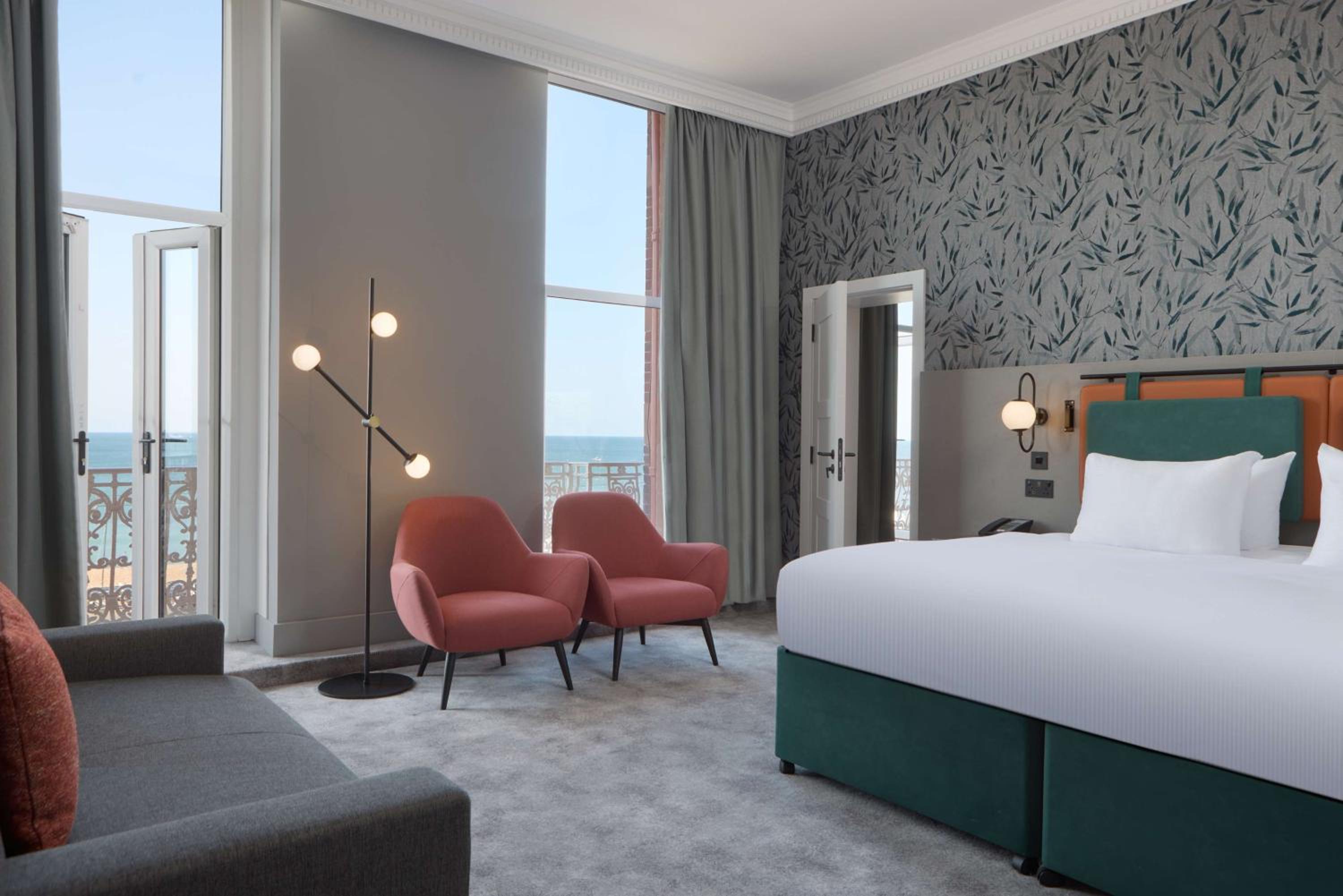 One-Bedroom King Suite with Balcony and View - Photo 1
