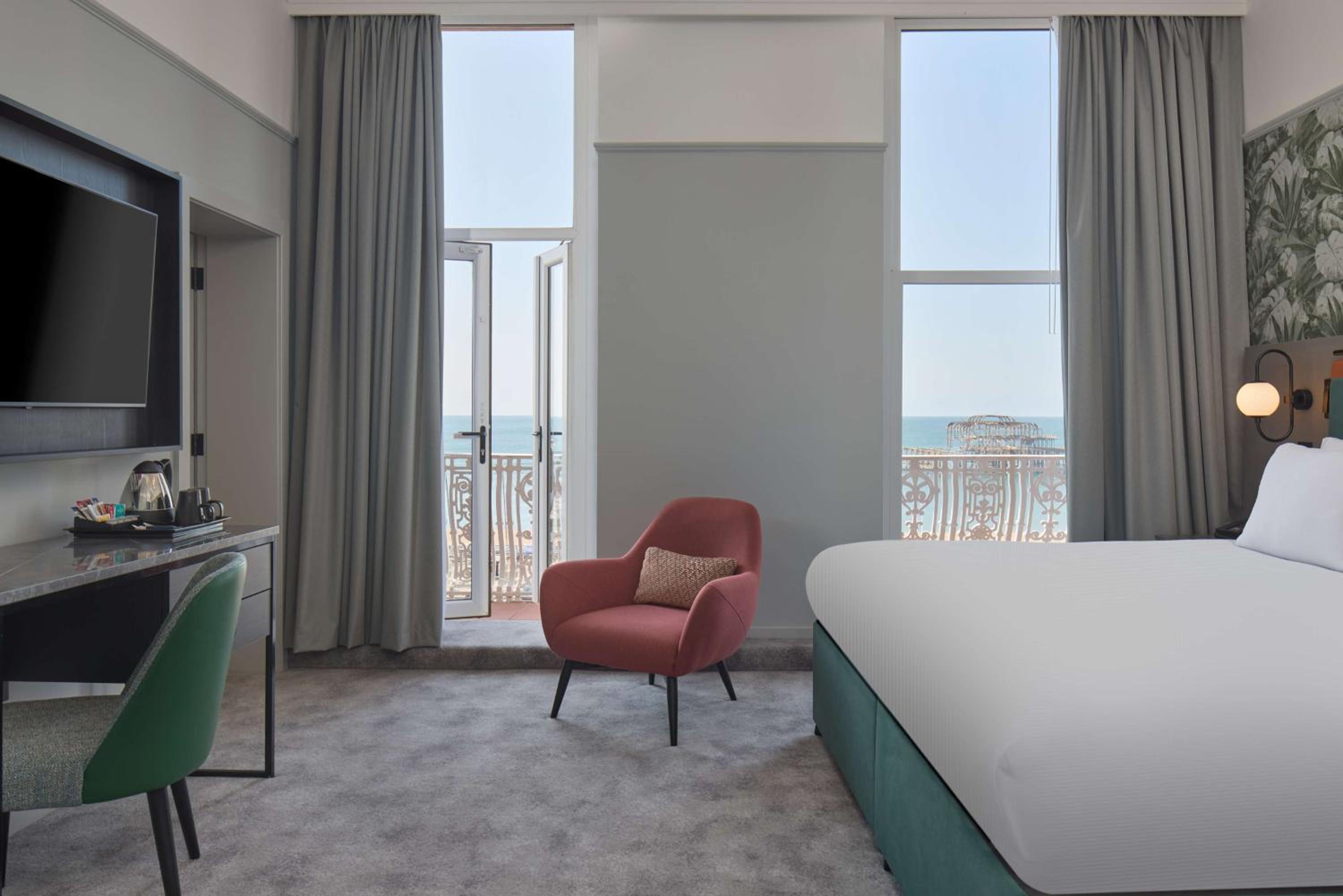 Superior King Room with Sea View and Balcony photo 1