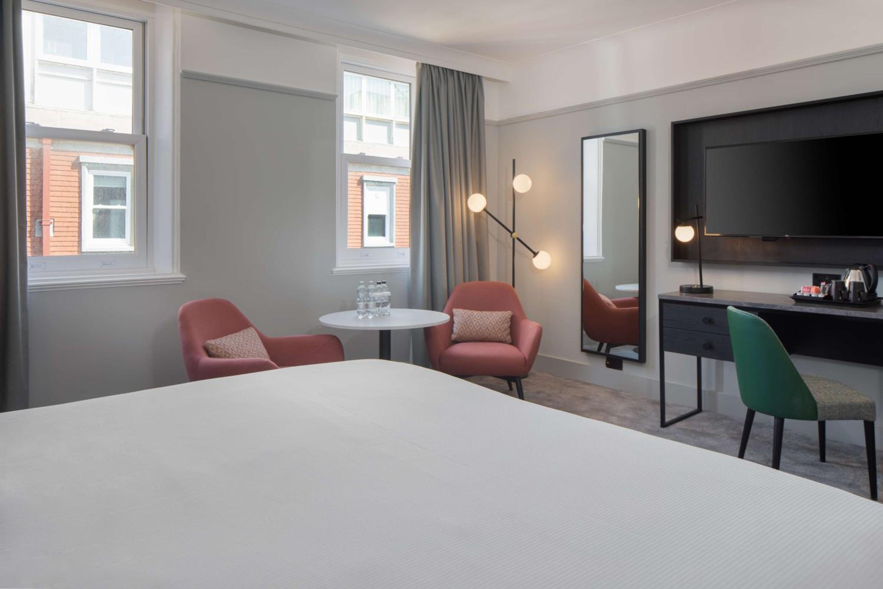 King Guest Room - Photo 3