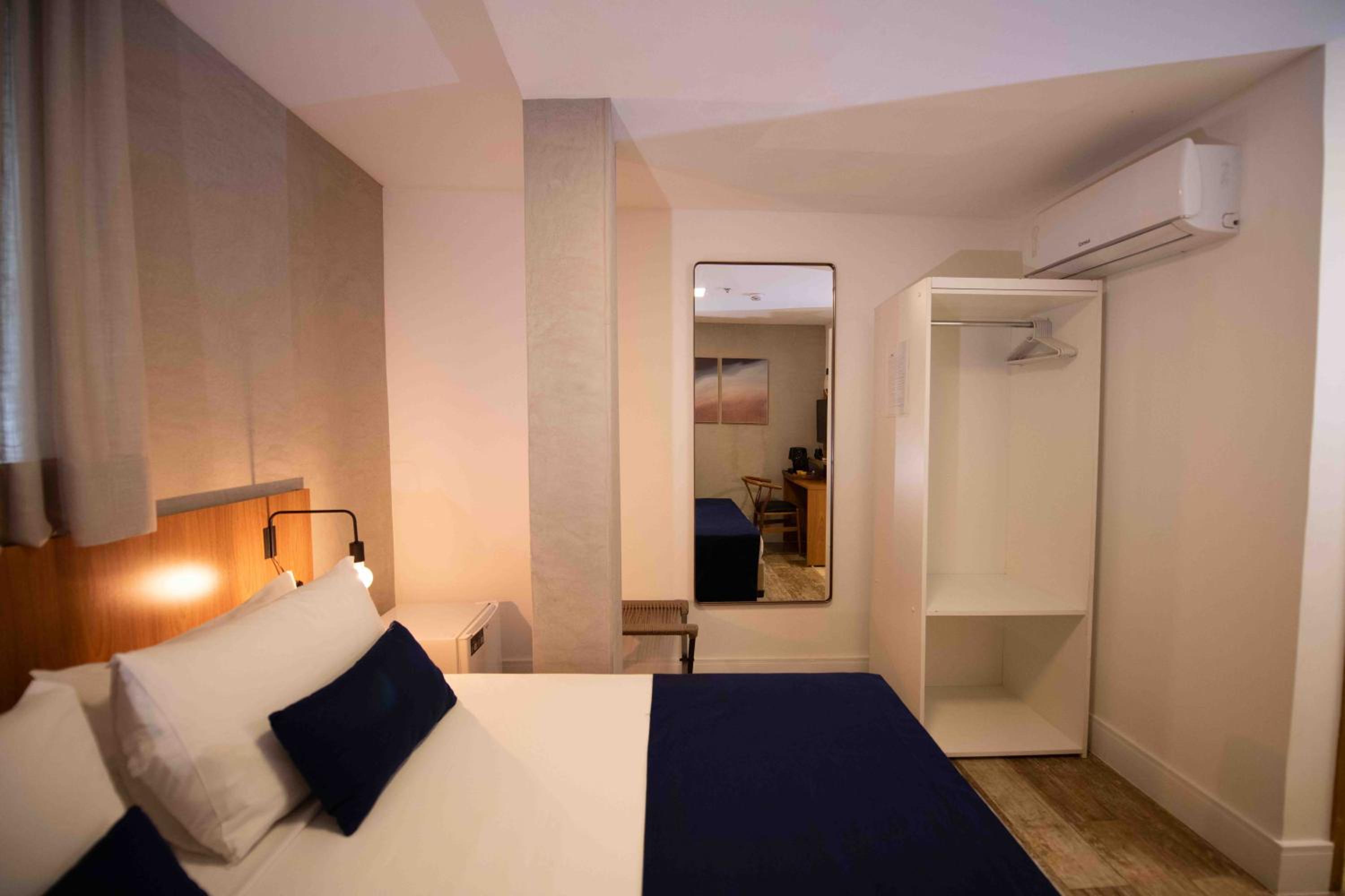 Standard Double Room - Photo 7